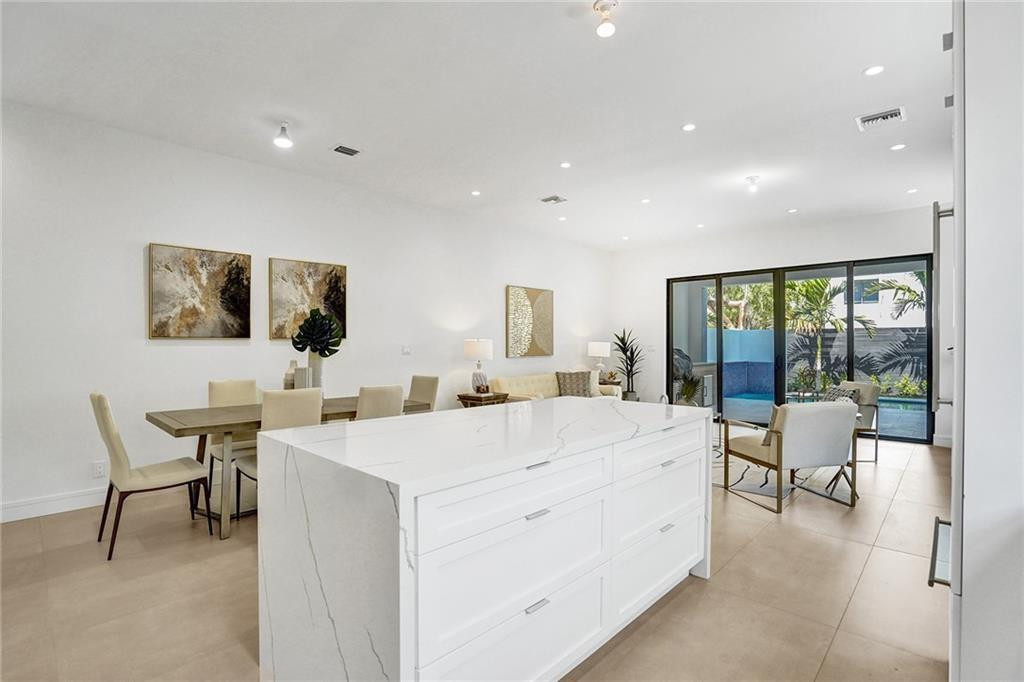 1211 SE 1st, Fort Lauderdale FL 33301