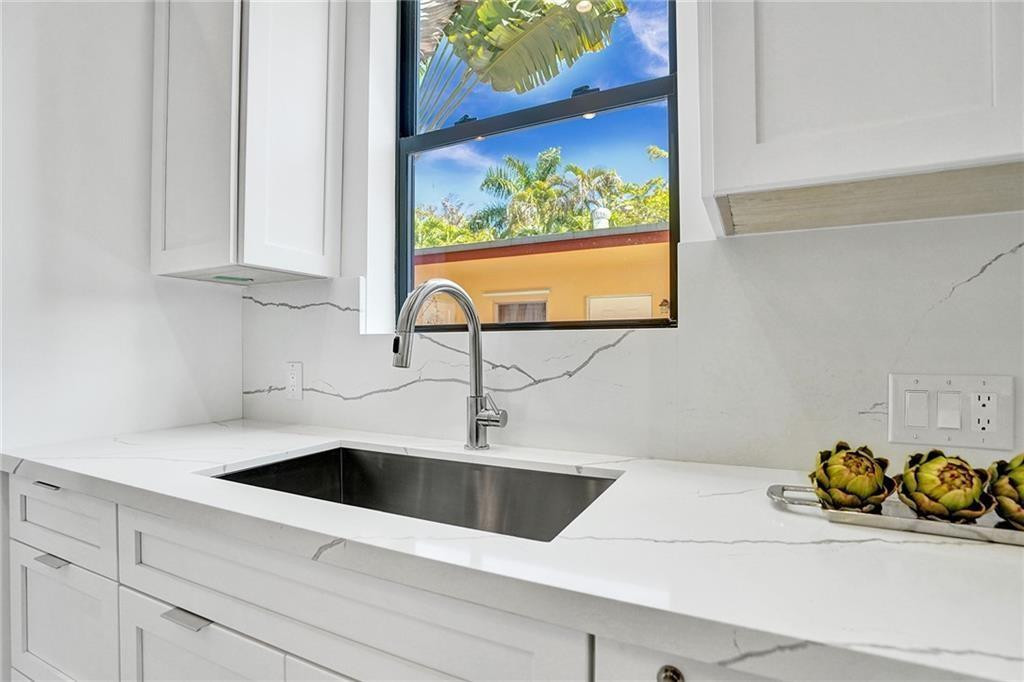1211 SE 1st, Fort Lauderdale FL 33301