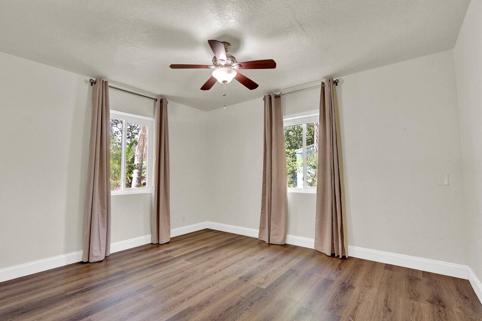 222 Bayberry, Lake Park FL 33403