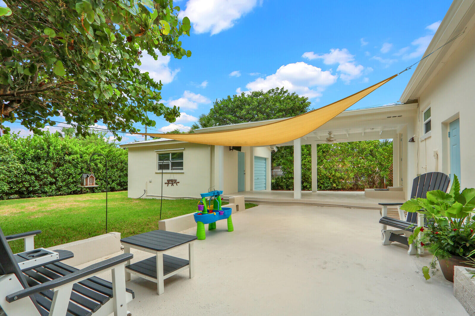 222 Bayberry, Lake Park FL 33403
