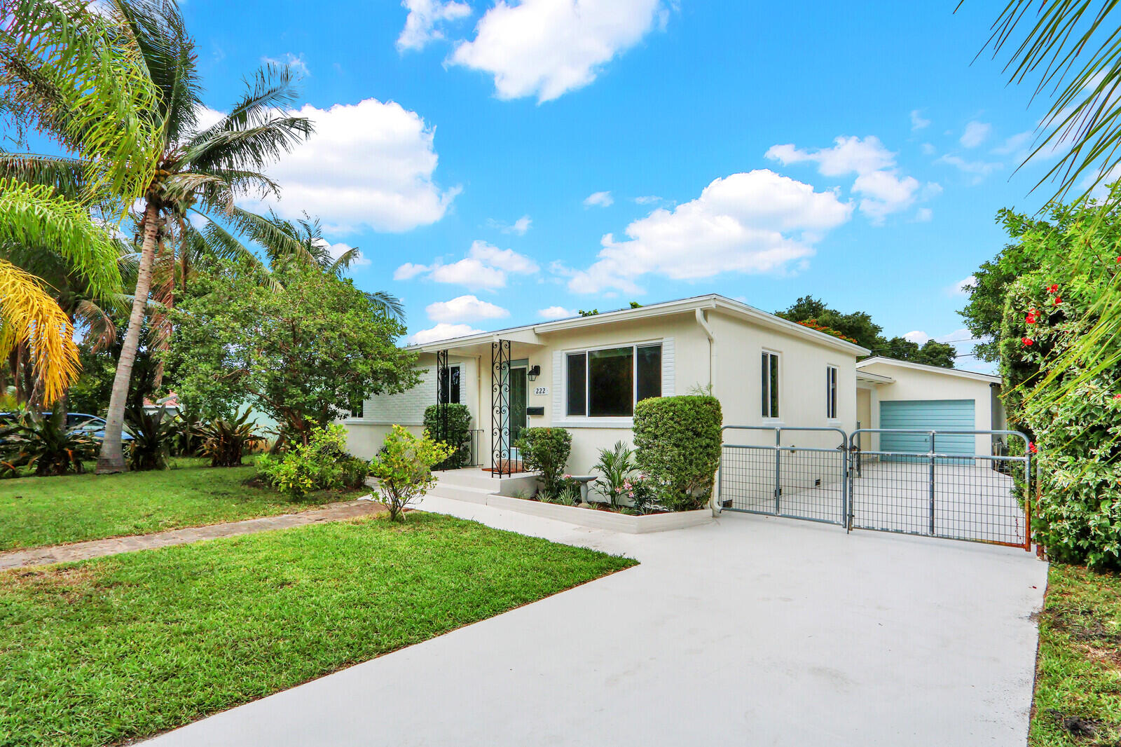 222 Bayberry, Lake Park FL 33403