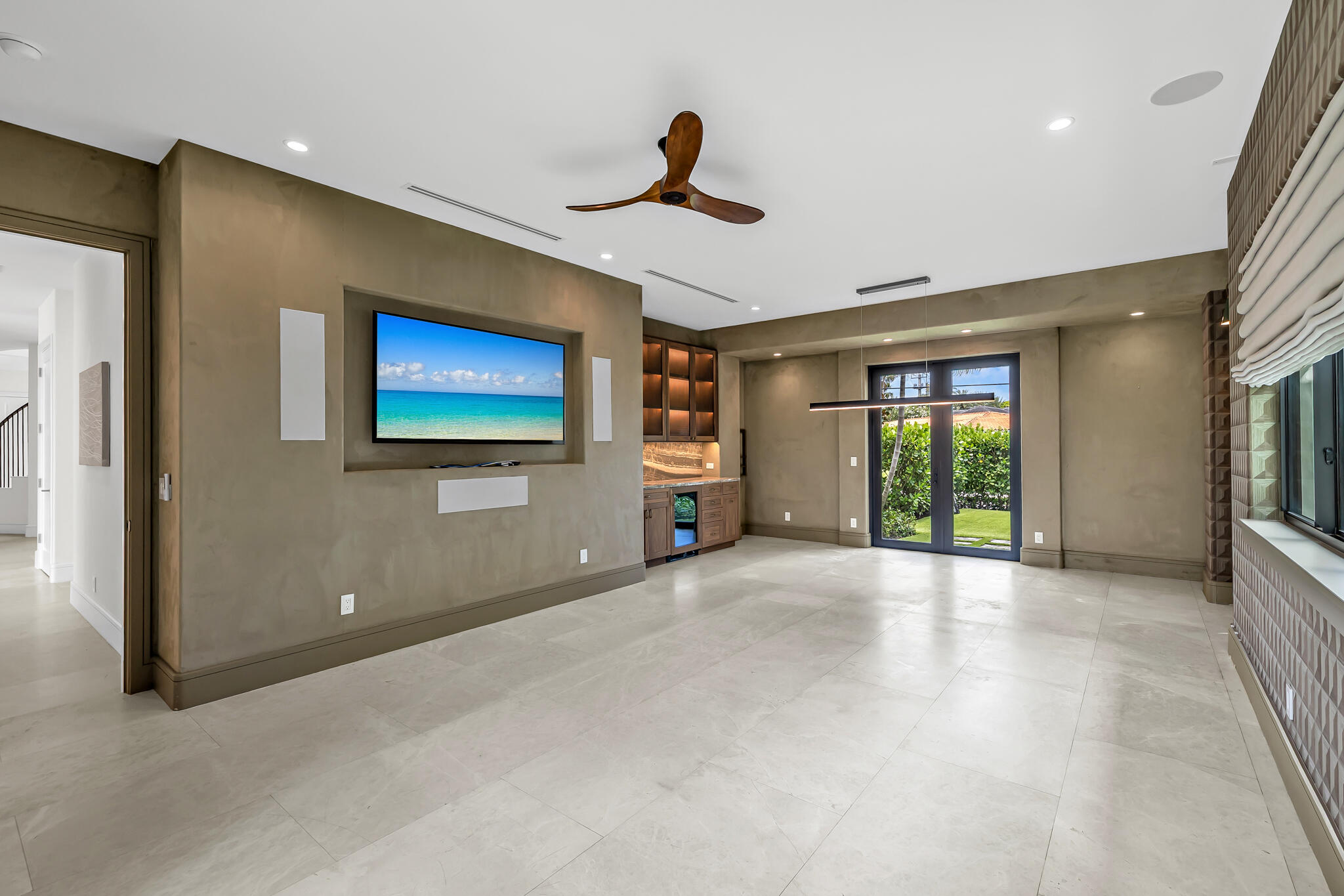 2300 NE 34th, Lighthouse Point FL 33064