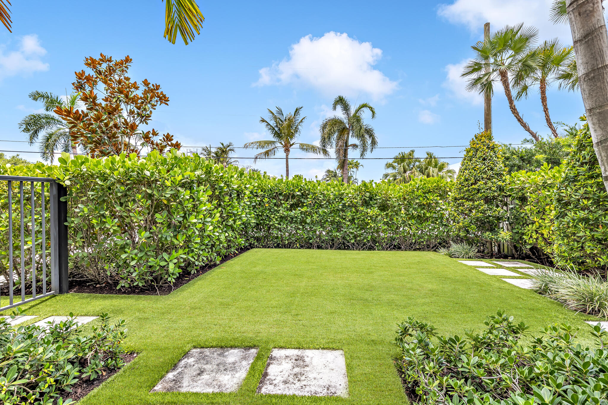 2300 NE 34th, Lighthouse Point FL 33064