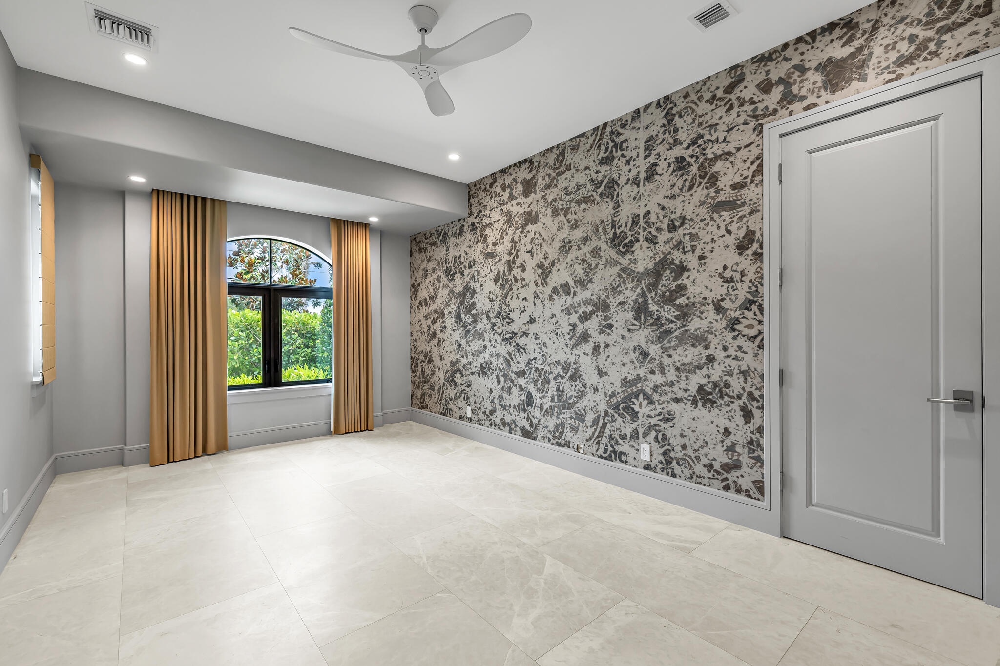 2300 NE 34th, Lighthouse Point FL 33064