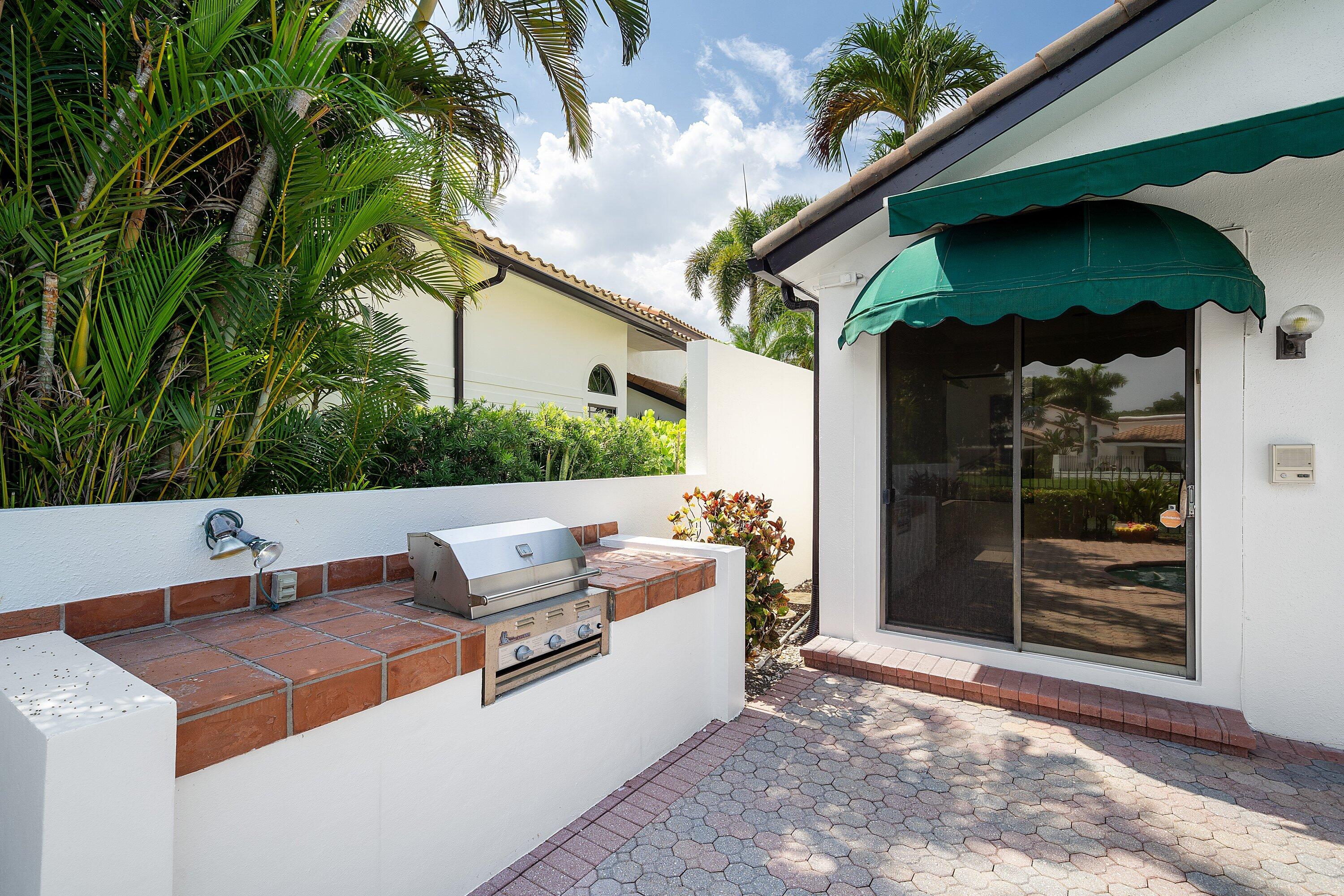 6495 Via Rosa, Boca Raton FL 33433