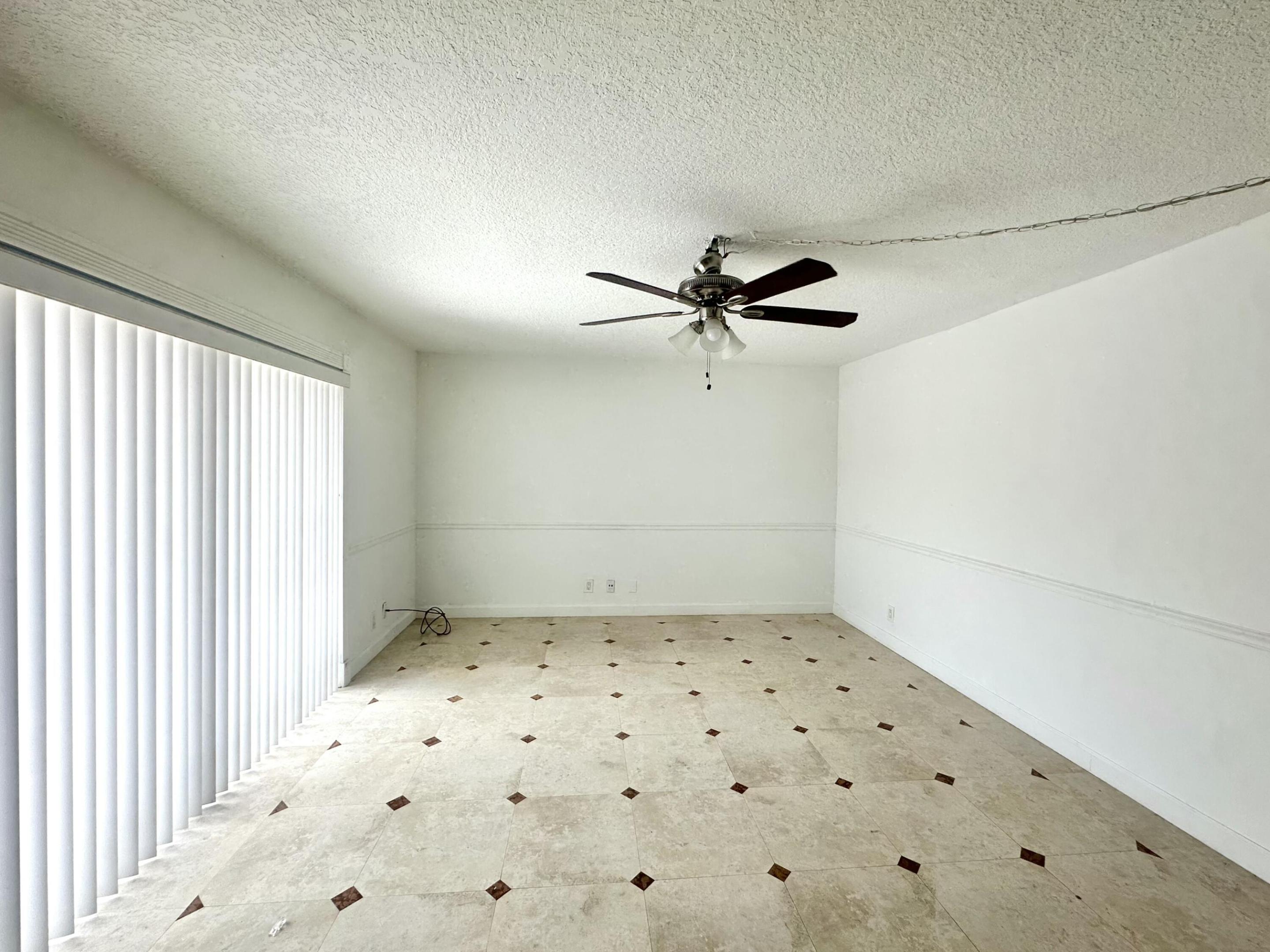 173 Lake Arbor, Palm Springs FL 33461