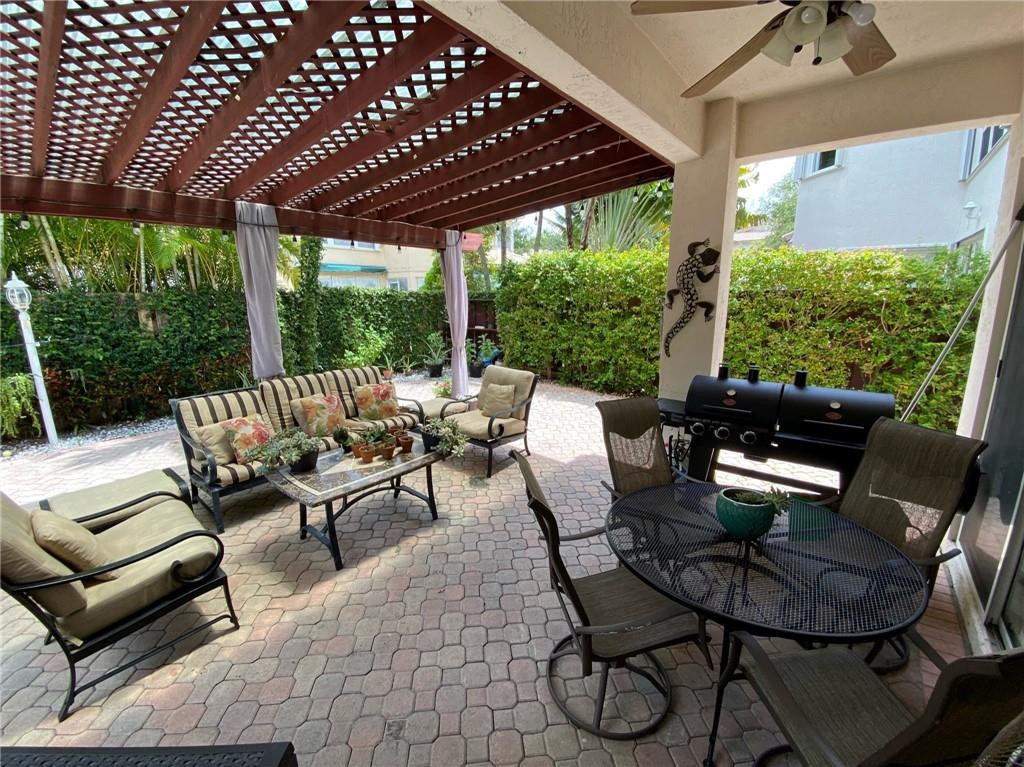 10747 NW 70th, Doral FL 33178