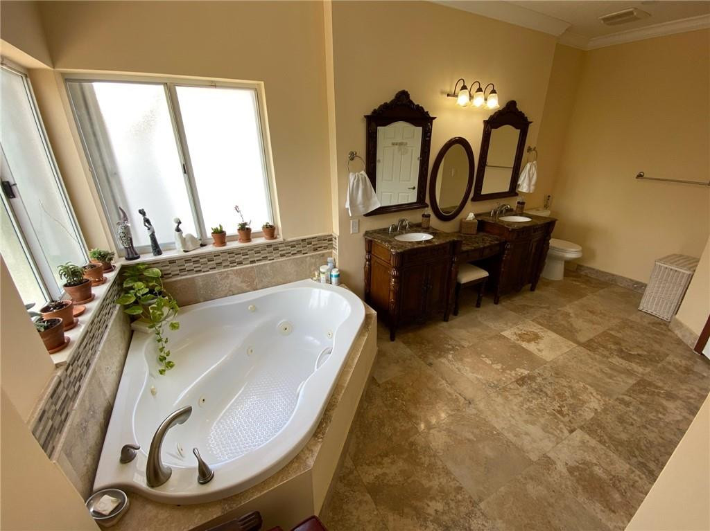 10747 NW 70th, Doral FL 33178