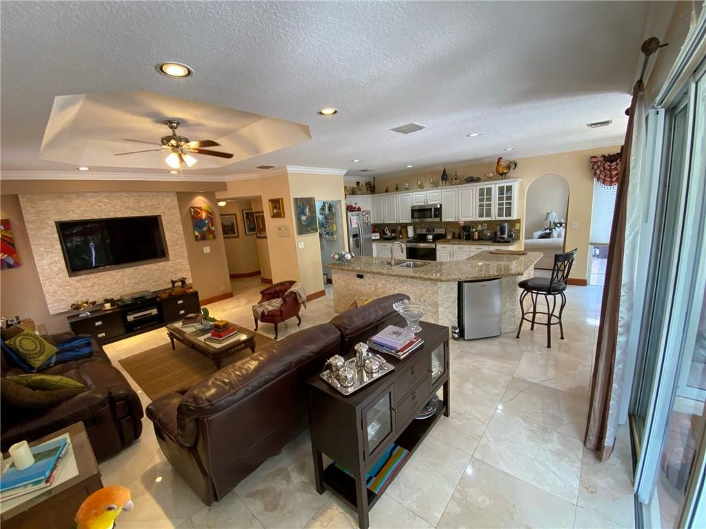 10747 NW 70th, Doral FL 33178