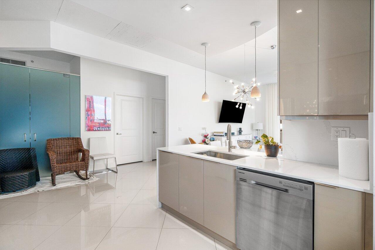 300 S Australian #1418, West Palm Beach FL 33401