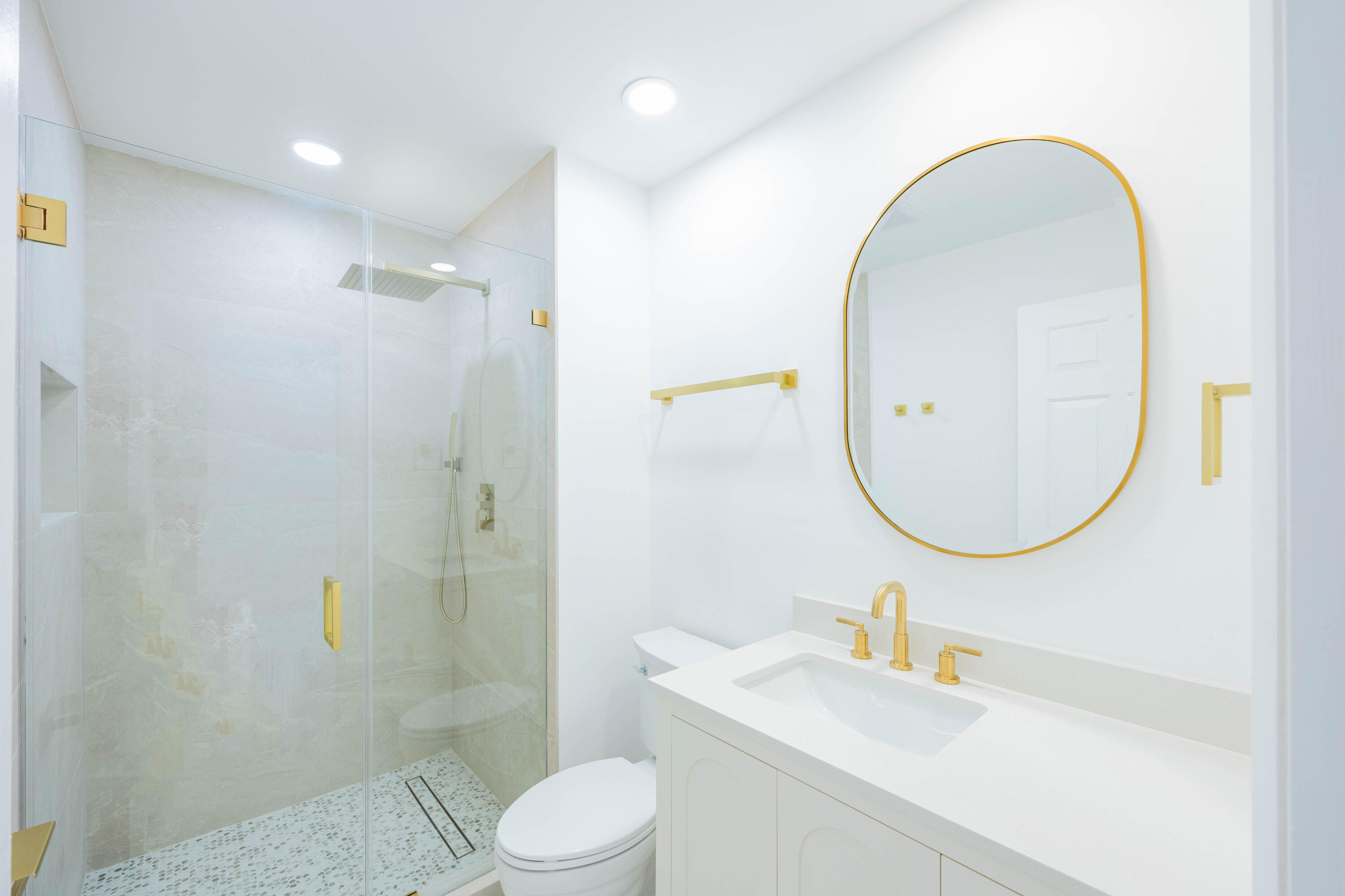 7520 La Paz #104, Boca Raton FL 33433