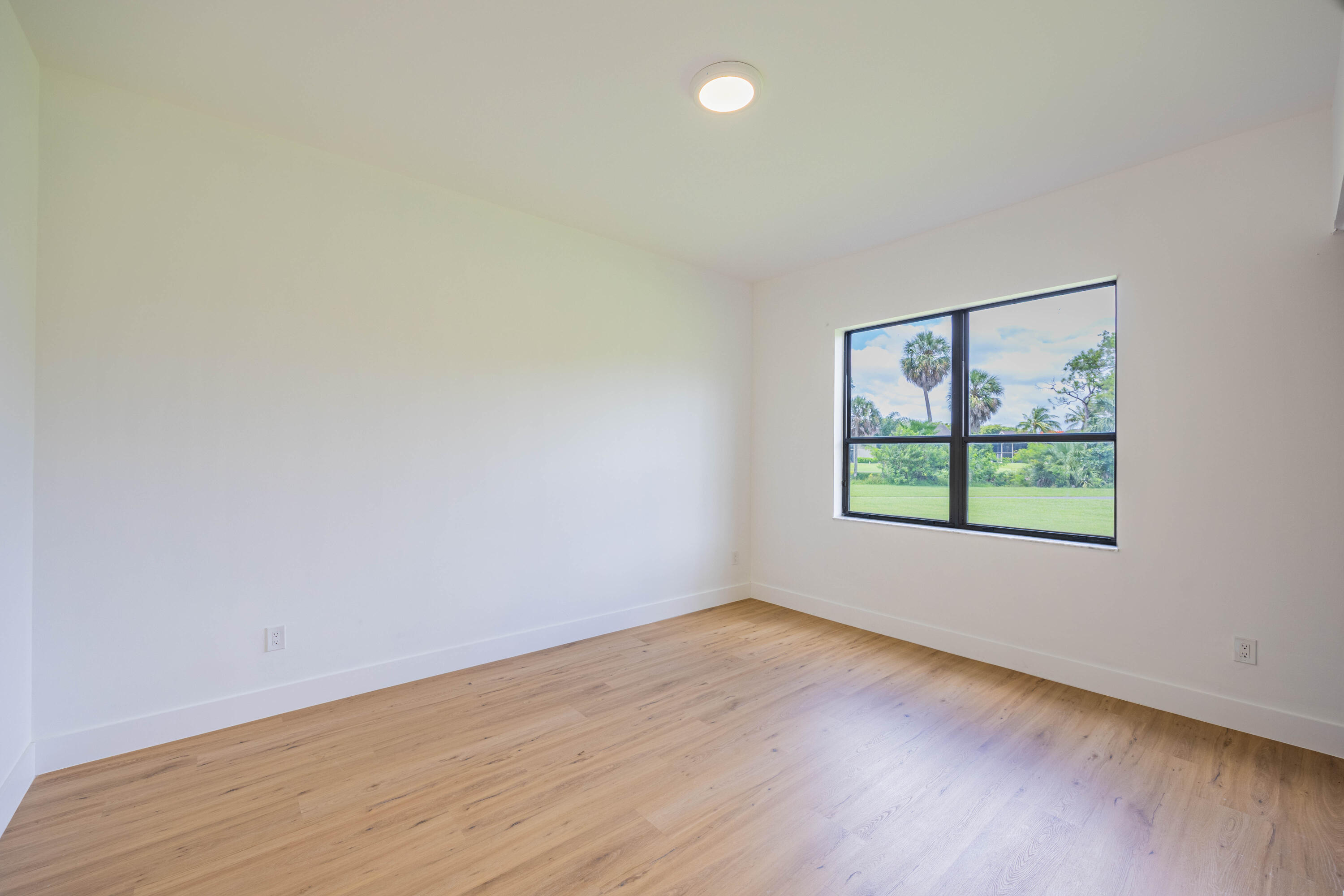 7520 La Paz #104, Boca Raton FL 33433