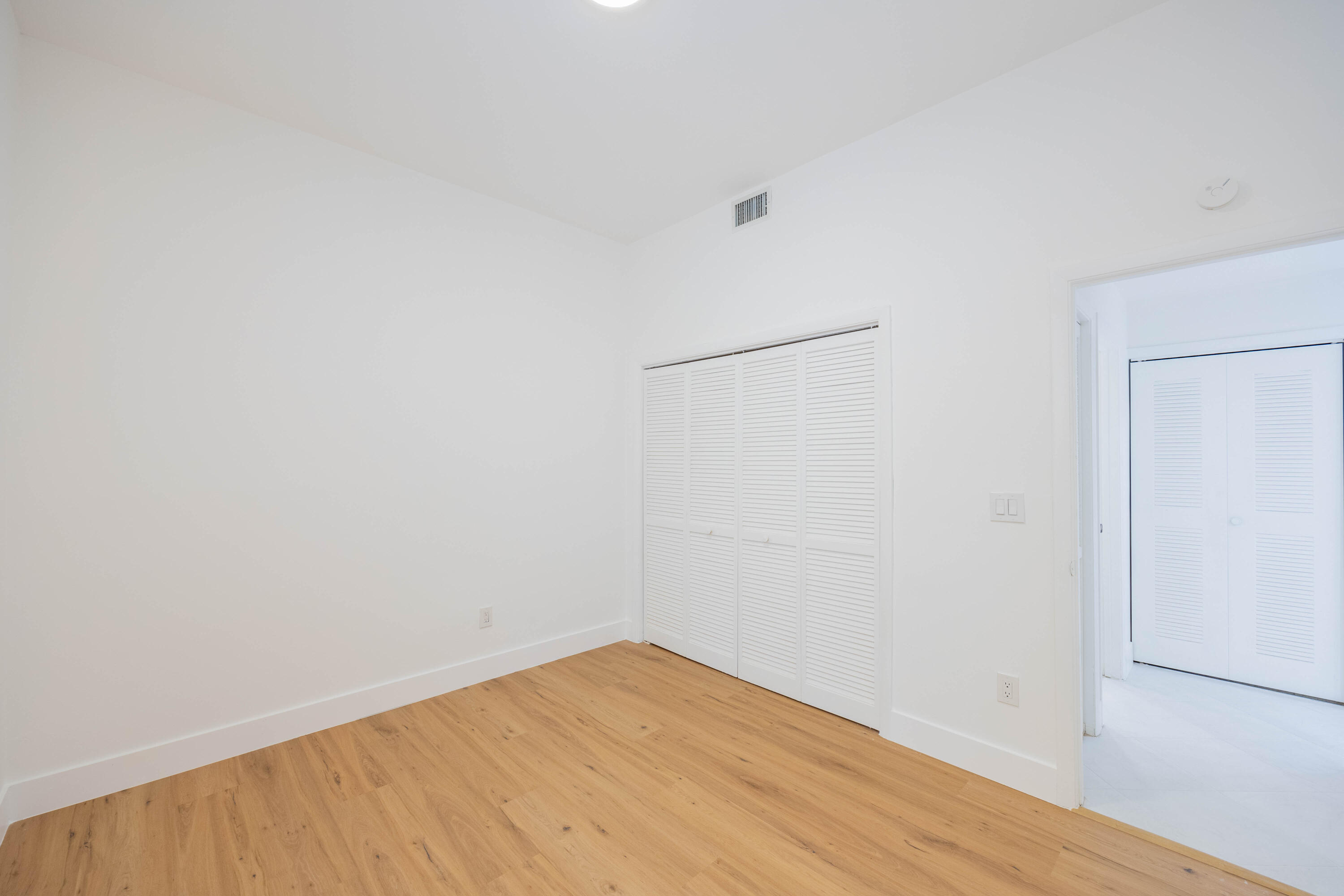 7520 La Paz #104, Boca Raton FL 33433
