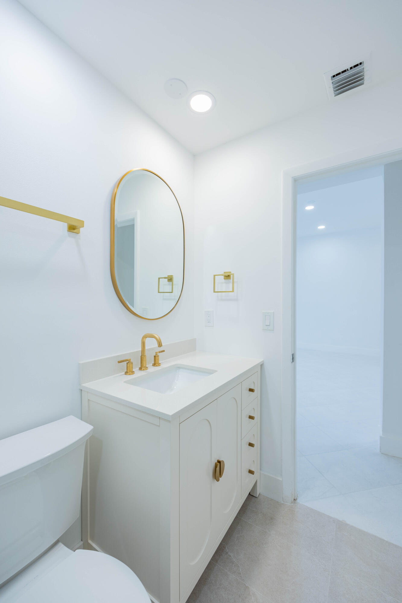 7520 La Paz #104, Boca Raton FL 33433
