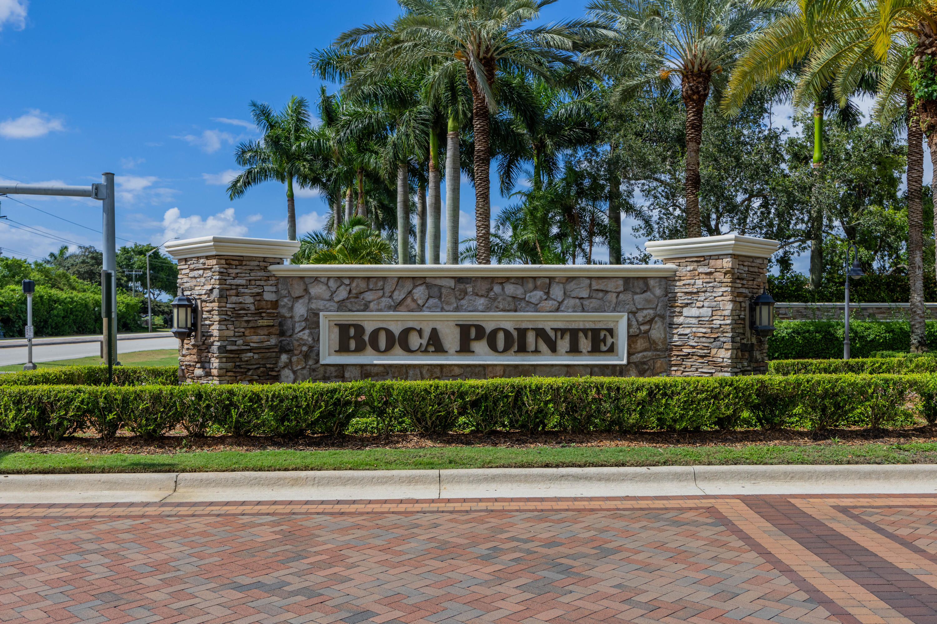 7520 La Paz #104, Boca Raton FL 33433