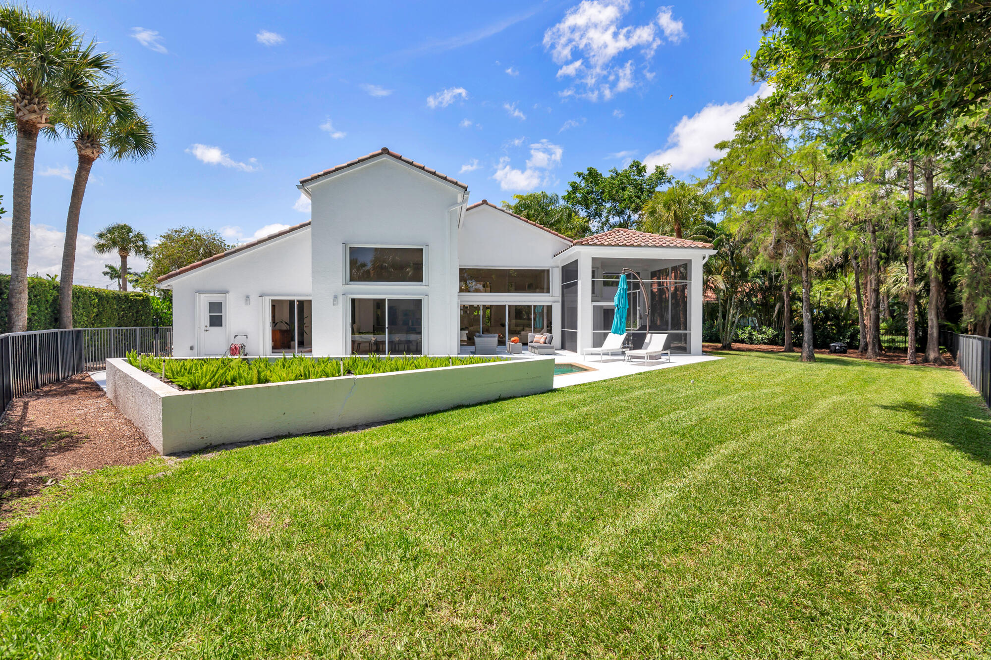 1084 Seagull Park, West Palm Beach FL 33411