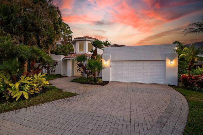 1084 Seagull Park, West Palm Beach FL 33411