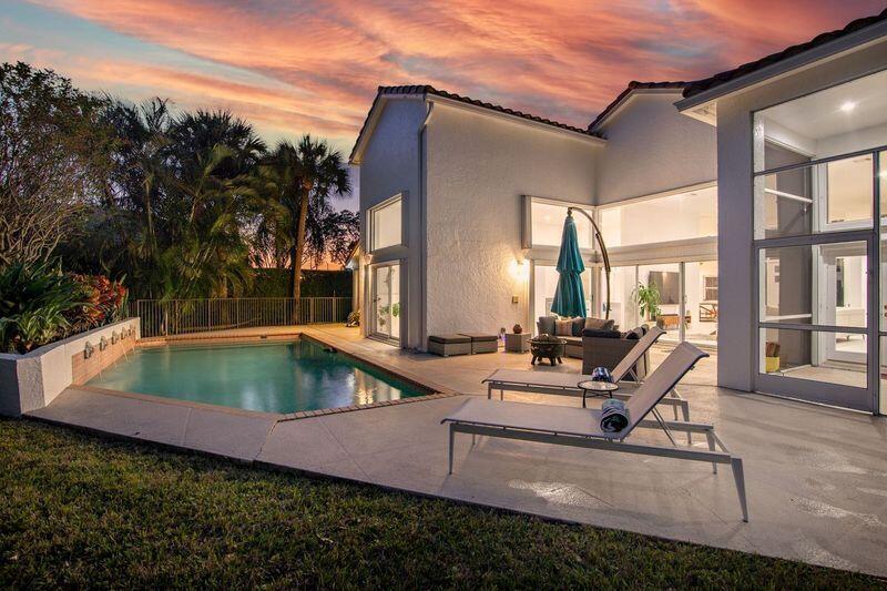 1084 Seagull Park, West Palm Beach FL 33411