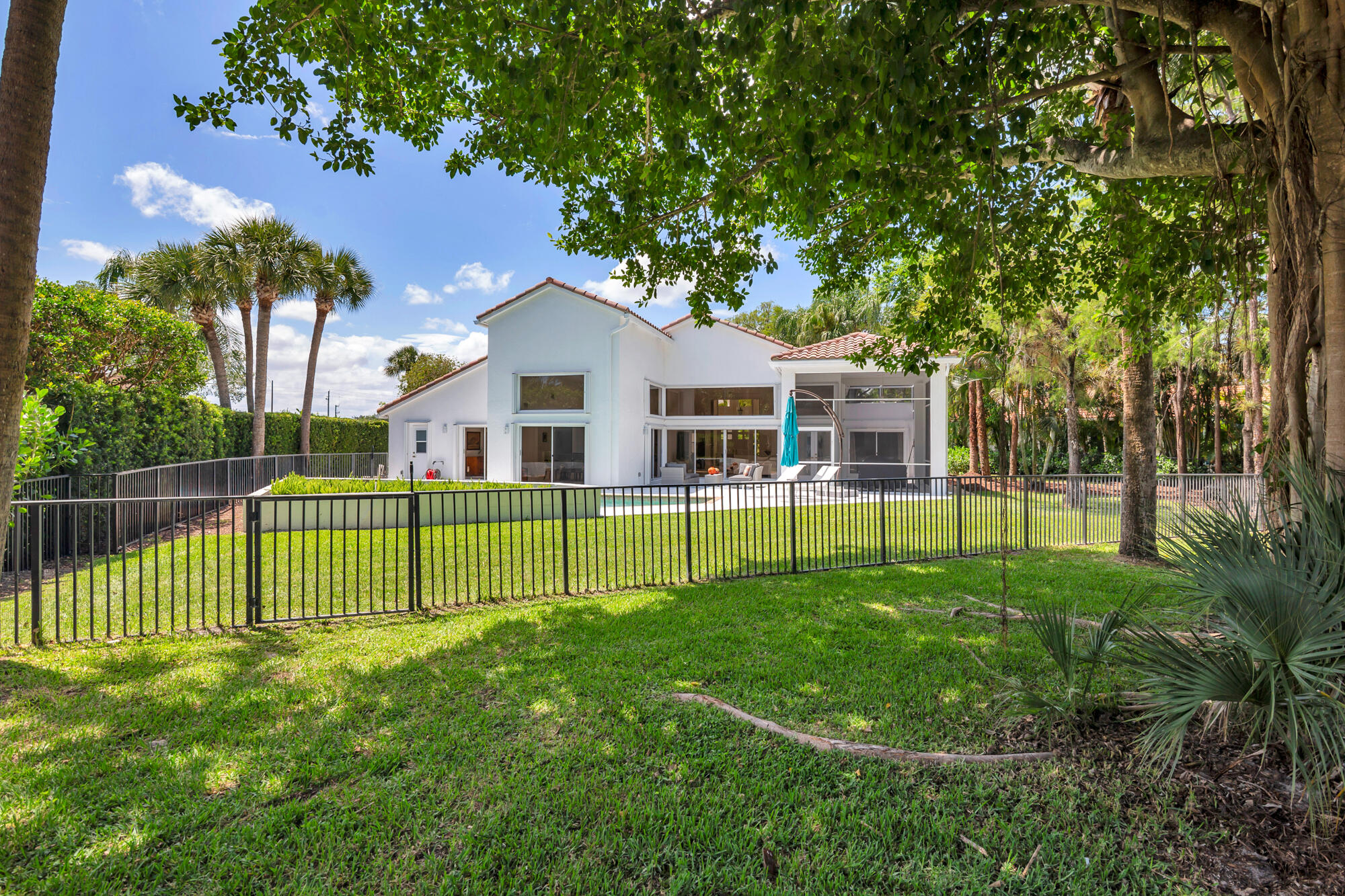 1084 Seagull Park, West Palm Beach FL 33411