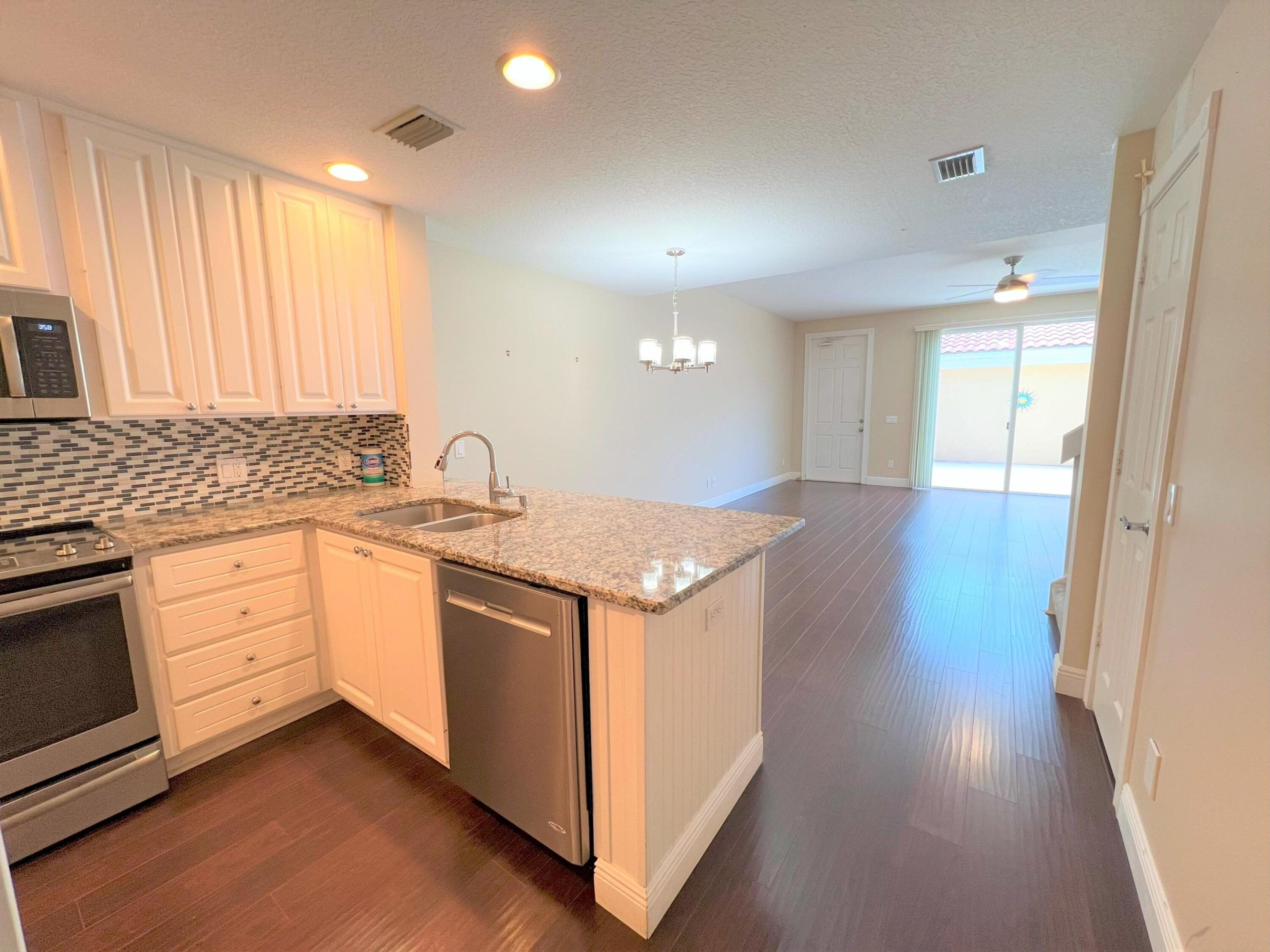 3368 Greenway, Jupiter FL 33458