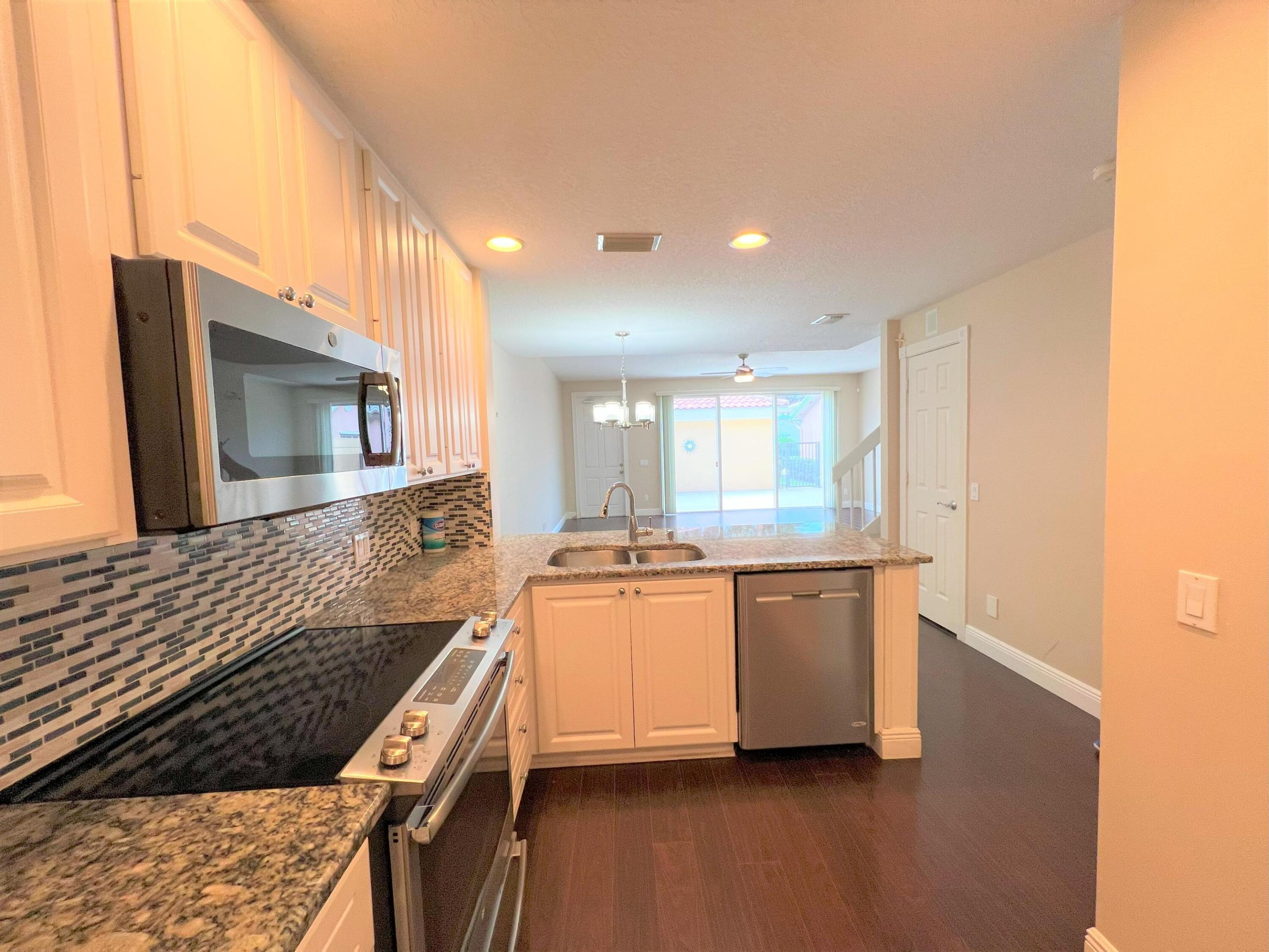 3368 Greenway, Jupiter FL 33458