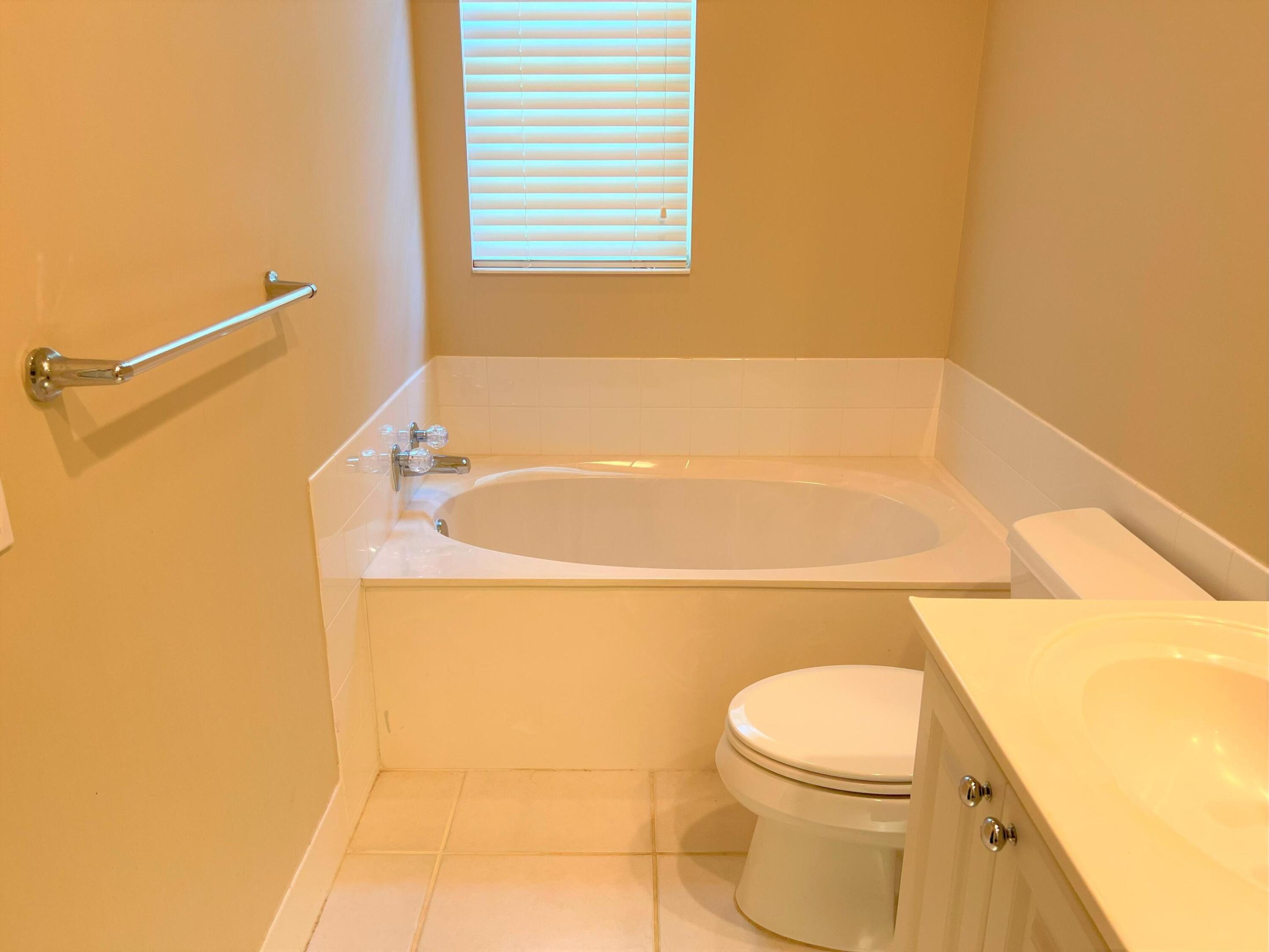 3368 Greenway, Jupiter FL 33458