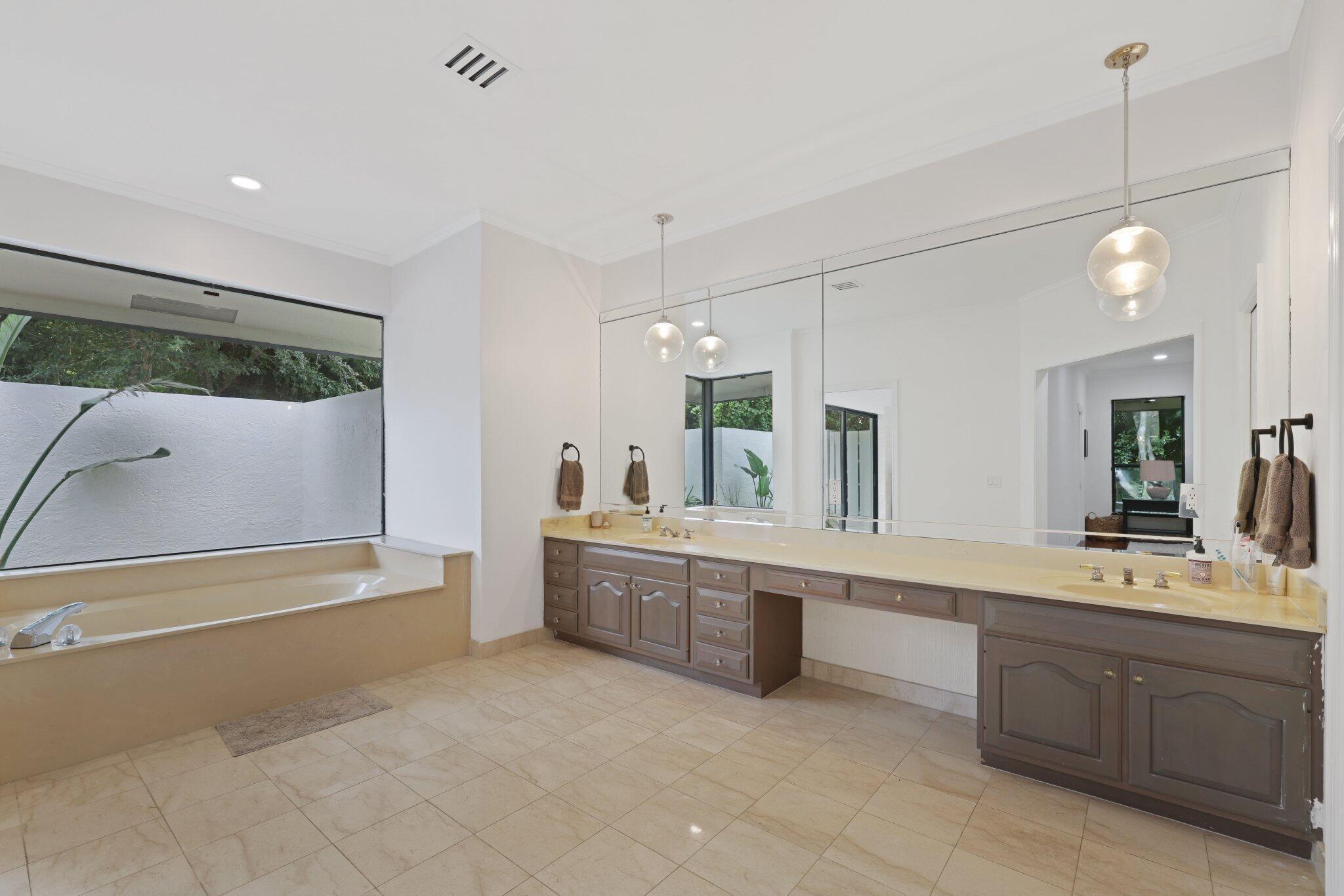 3235 Hyde, Boca Raton FL 33434