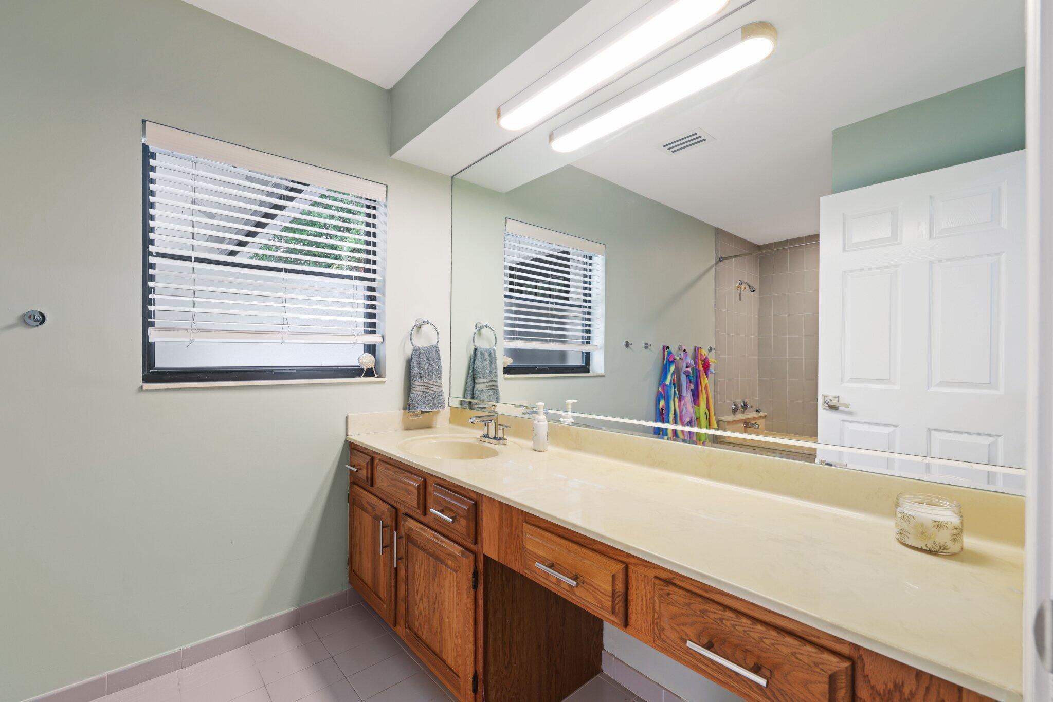 3235 Hyde, Boca Raton FL 33434