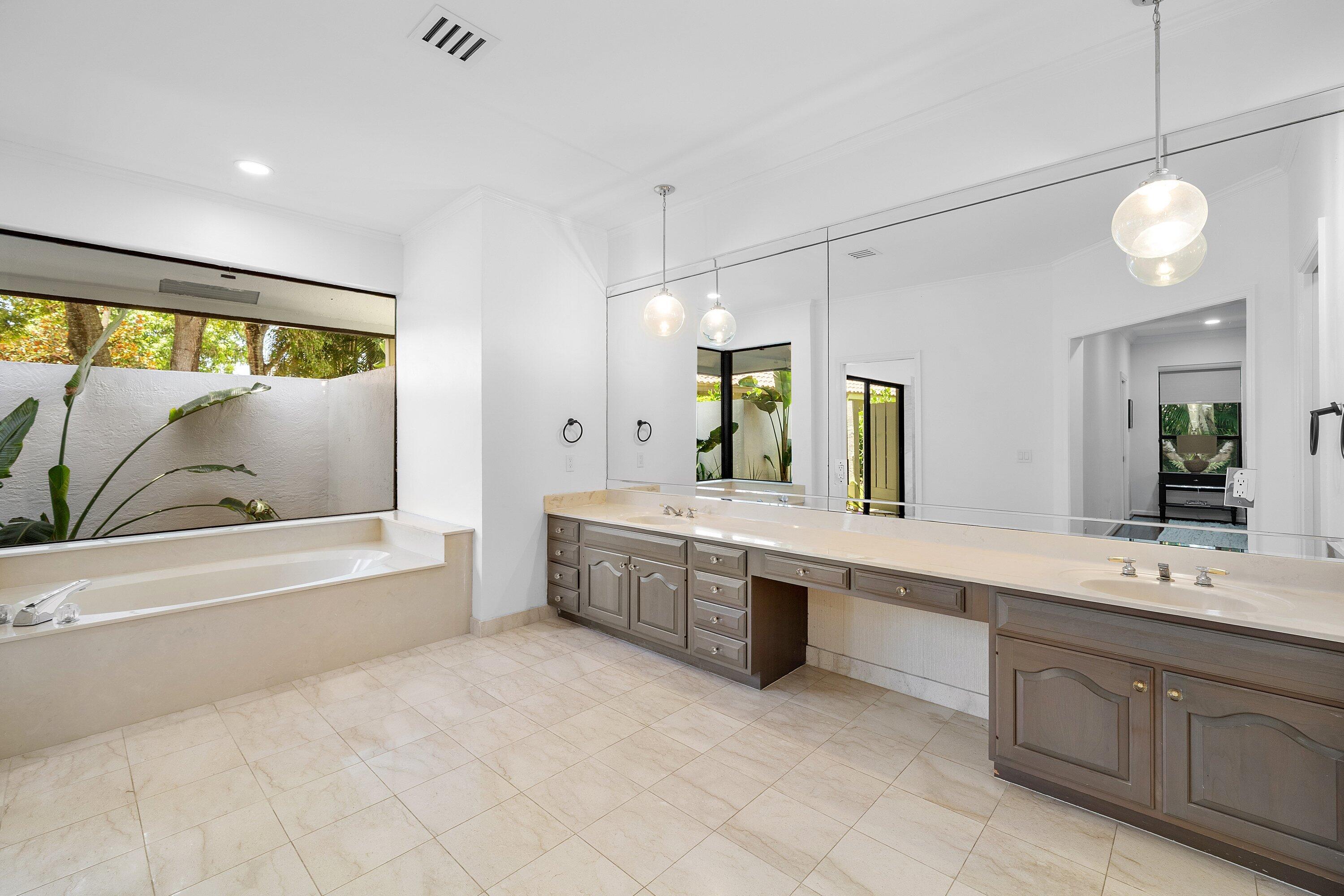3235 Hyde, Boca Raton FL 33434