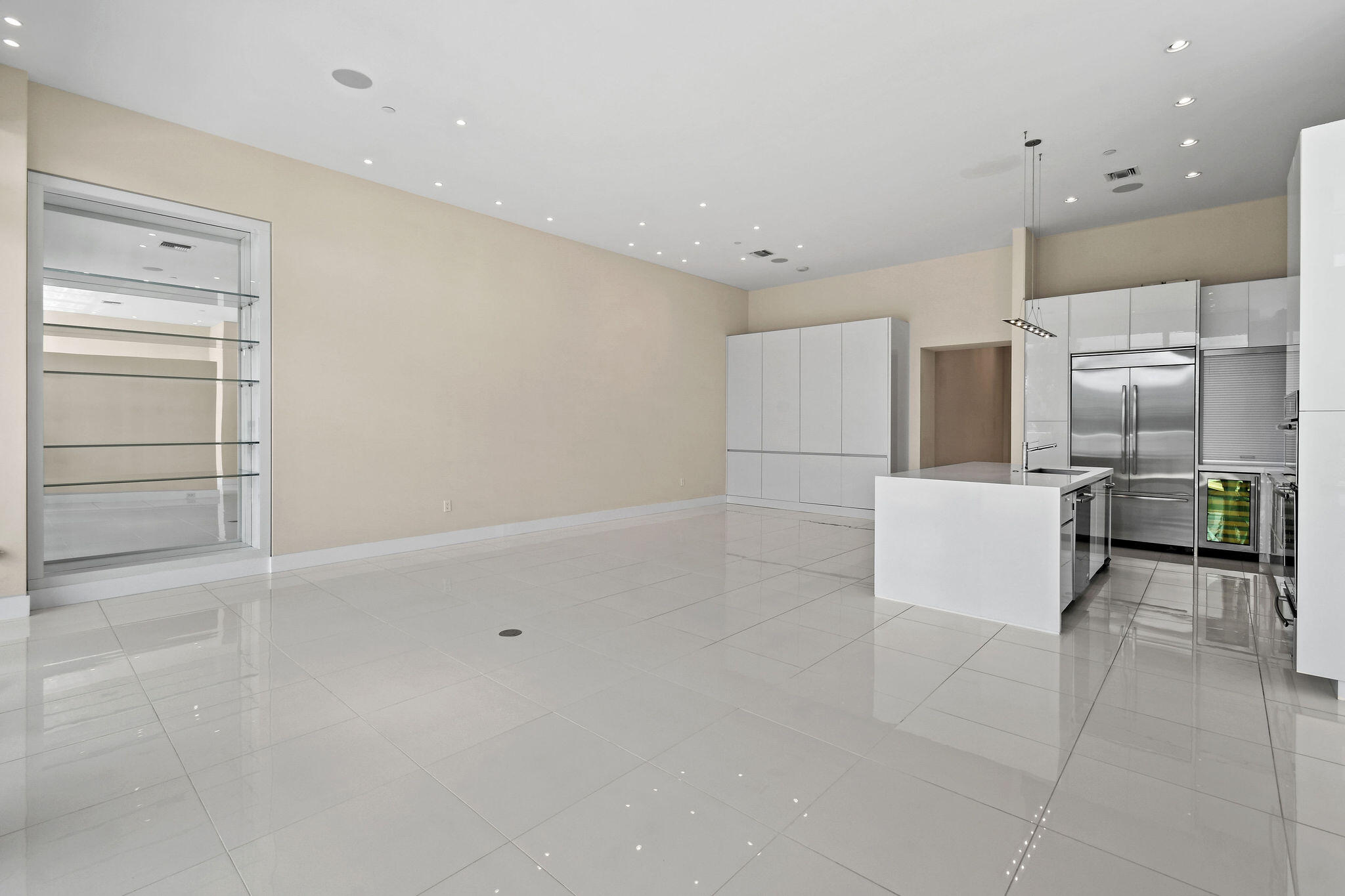 2 Water Club #301, North Palm Beach FL 33408