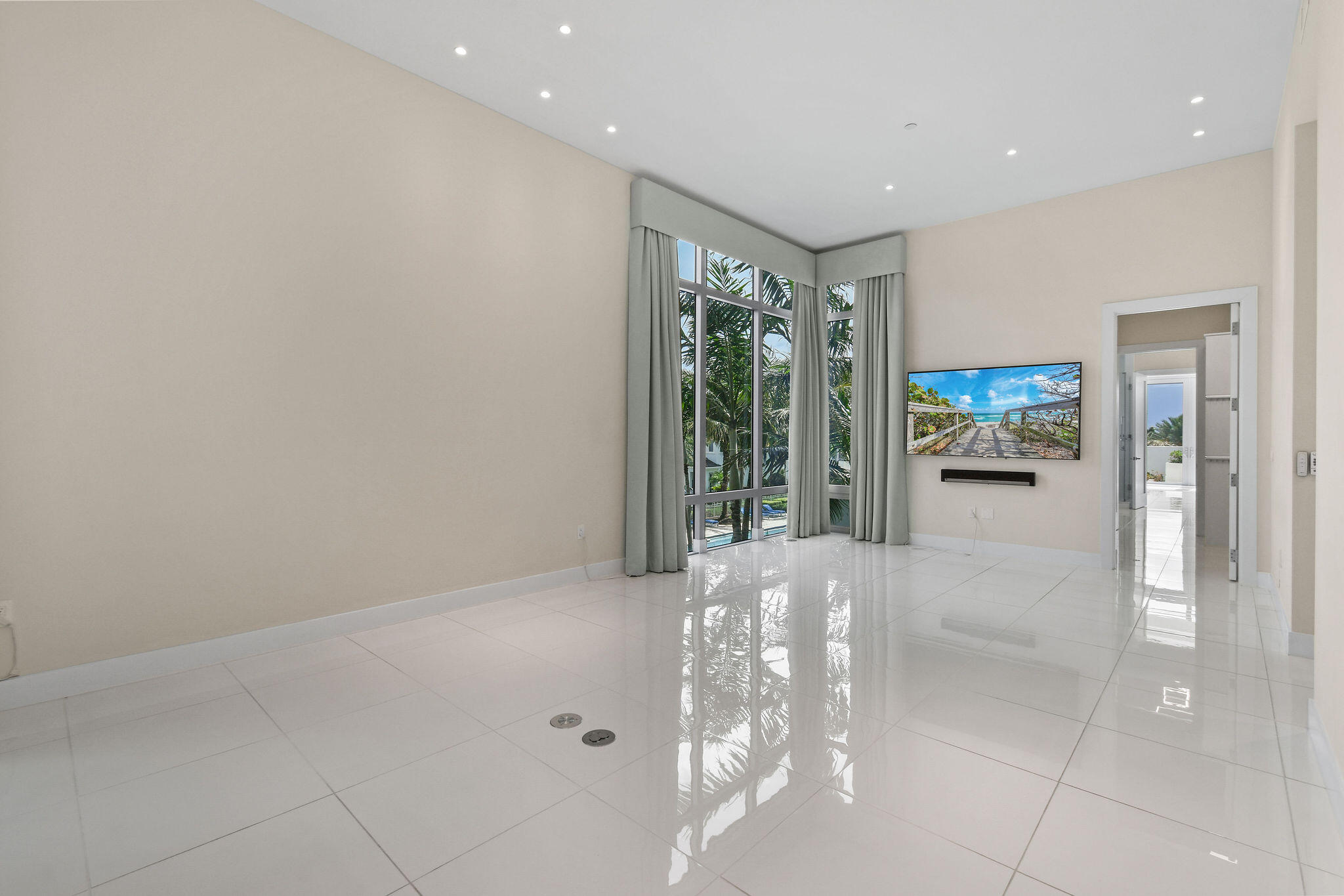 2 Water Club #301, North Palm Beach FL 33408