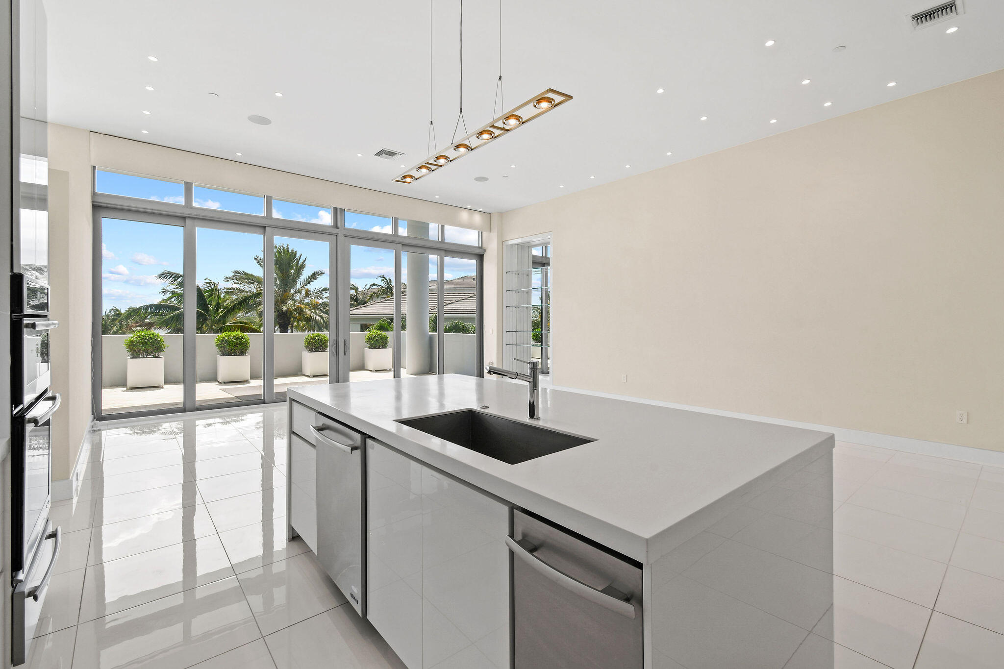 2 Water Club #301, North Palm Beach FL 33408