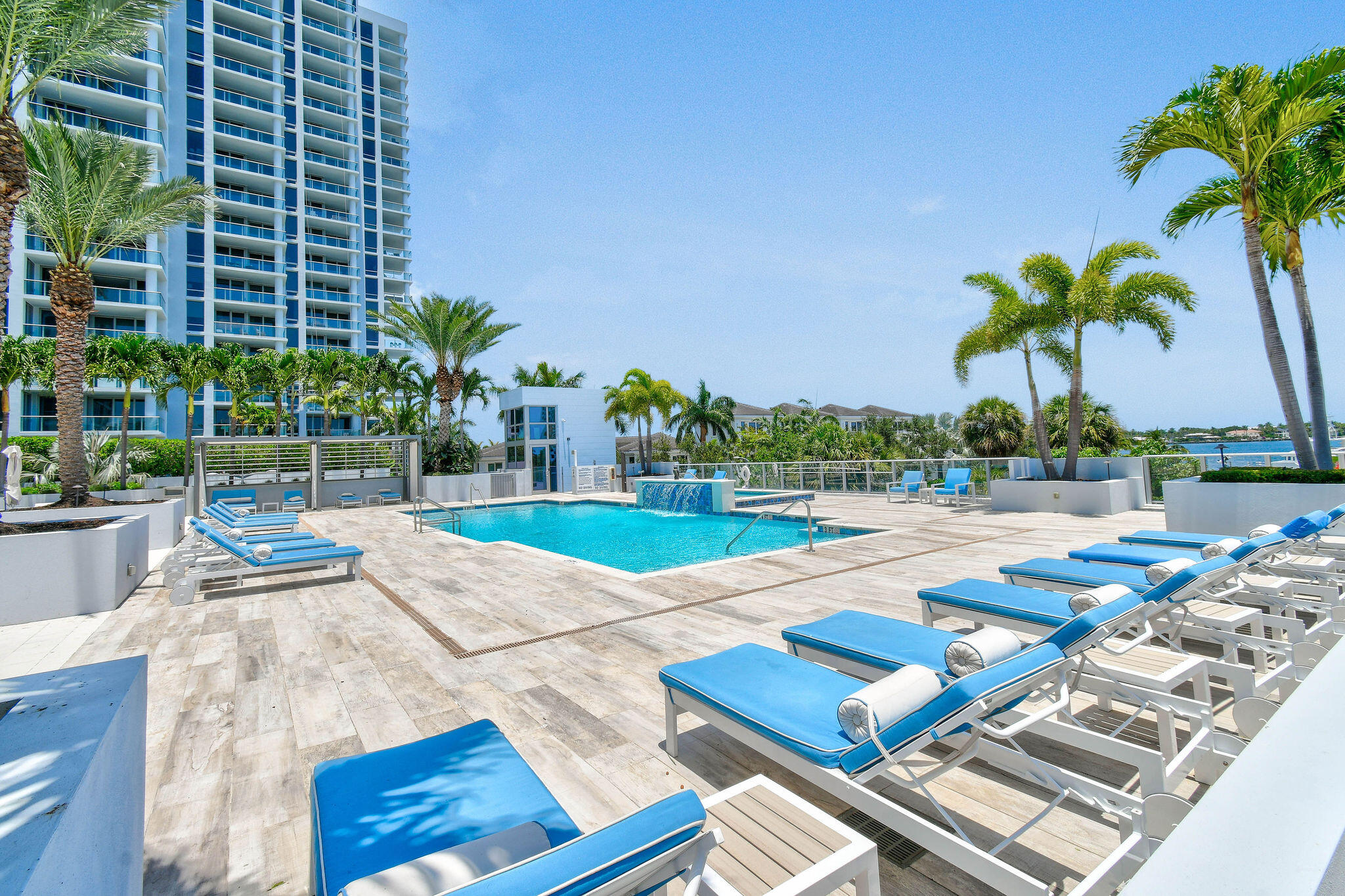 2 Water Club #301, North Palm Beach FL 33408
