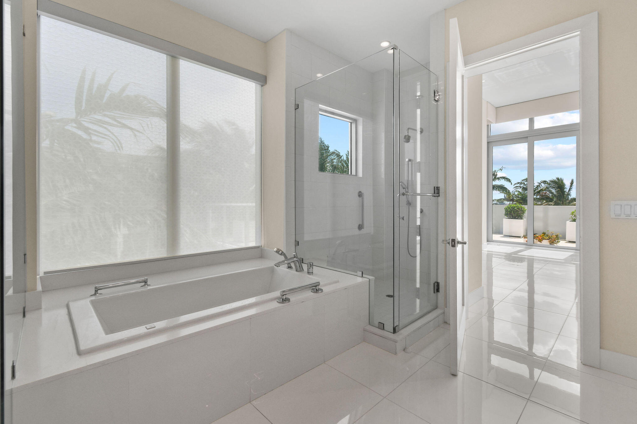 2 Water Club #301, North Palm Beach FL 33408