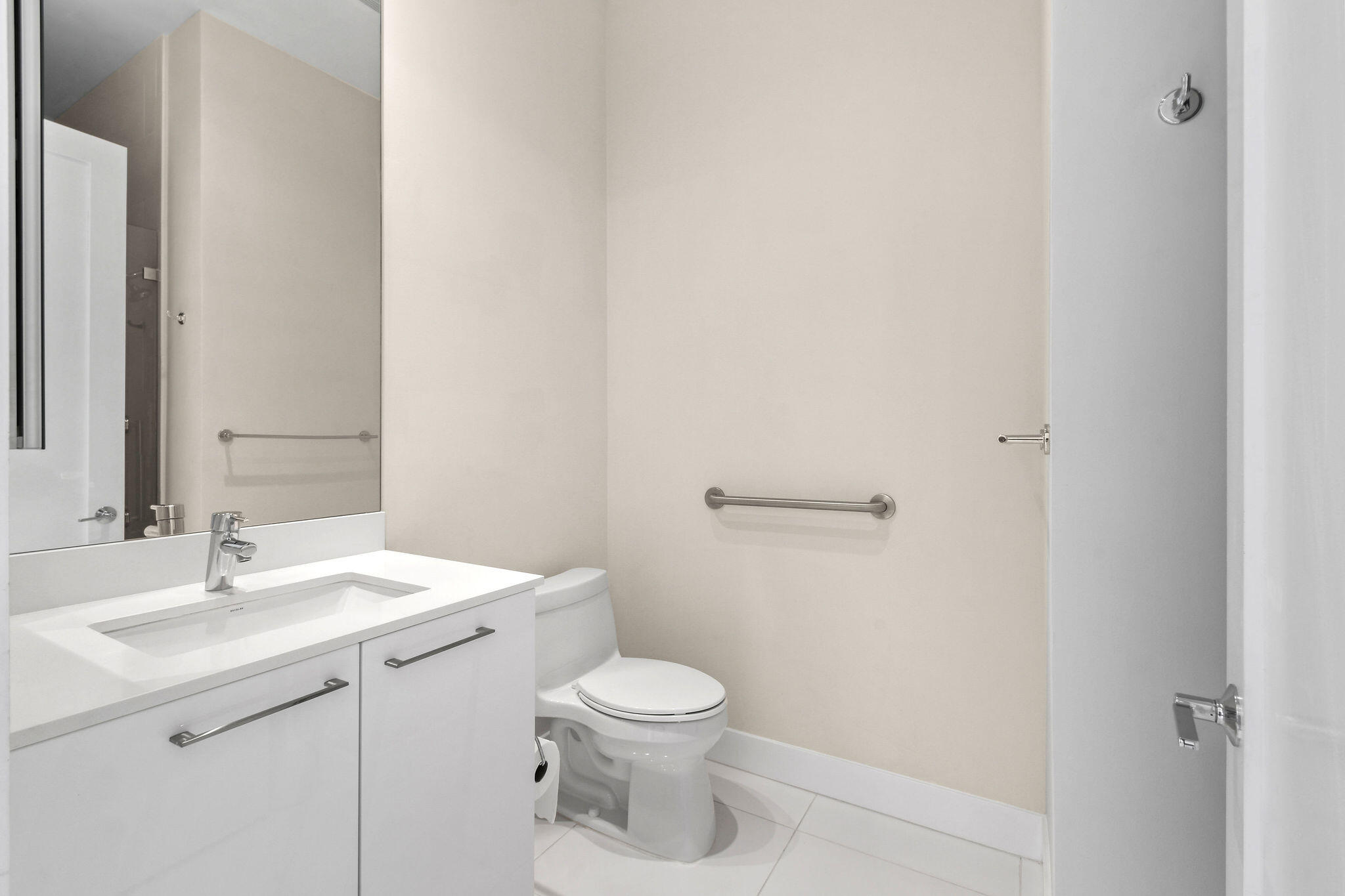 2 Water Club #301, North Palm Beach FL 33408
