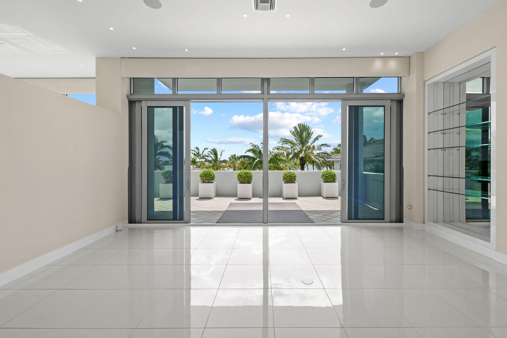 2 Water Club #301, North Palm Beach FL 33408