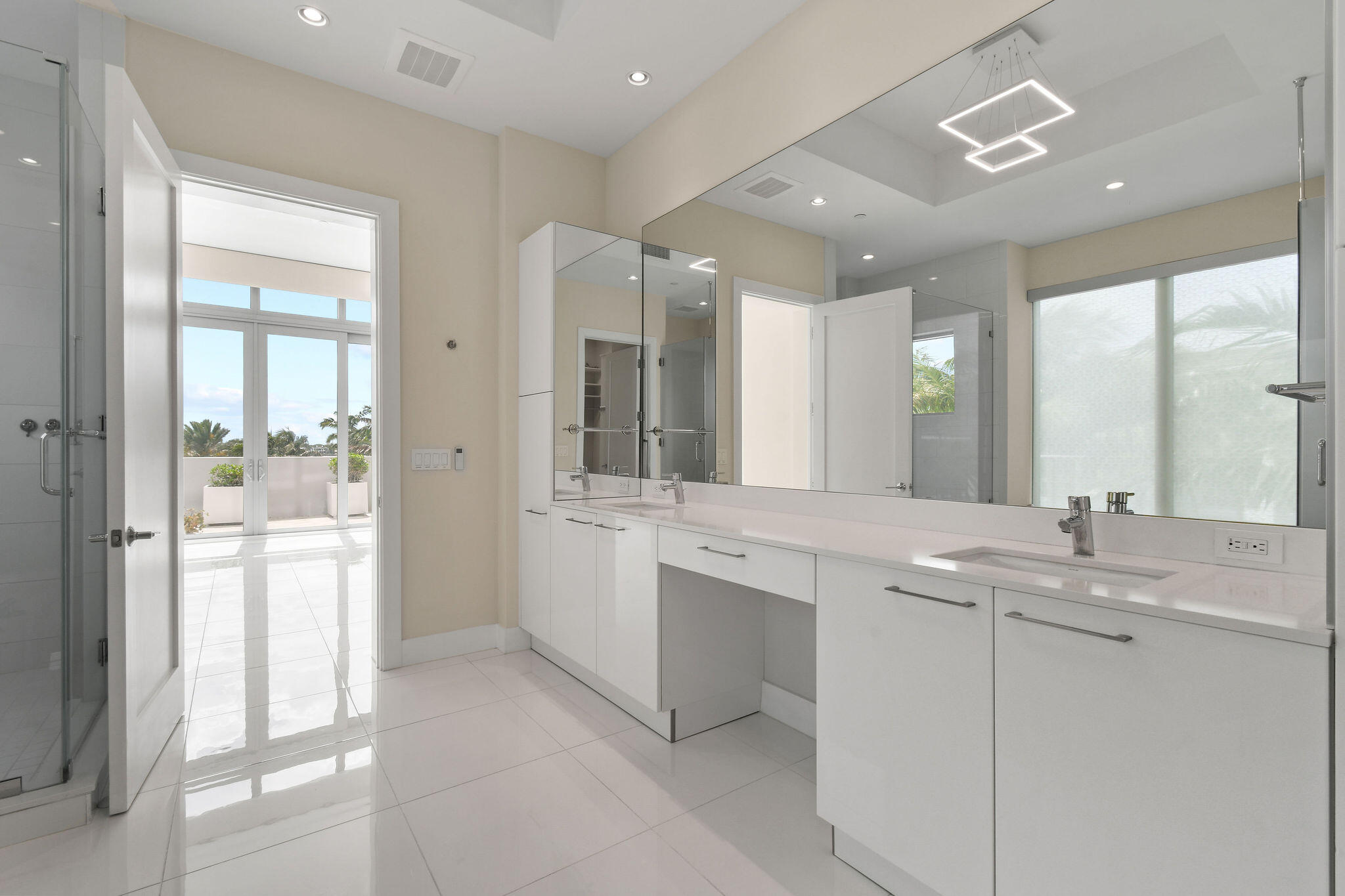 2 Water Club #301, North Palm Beach FL 33408