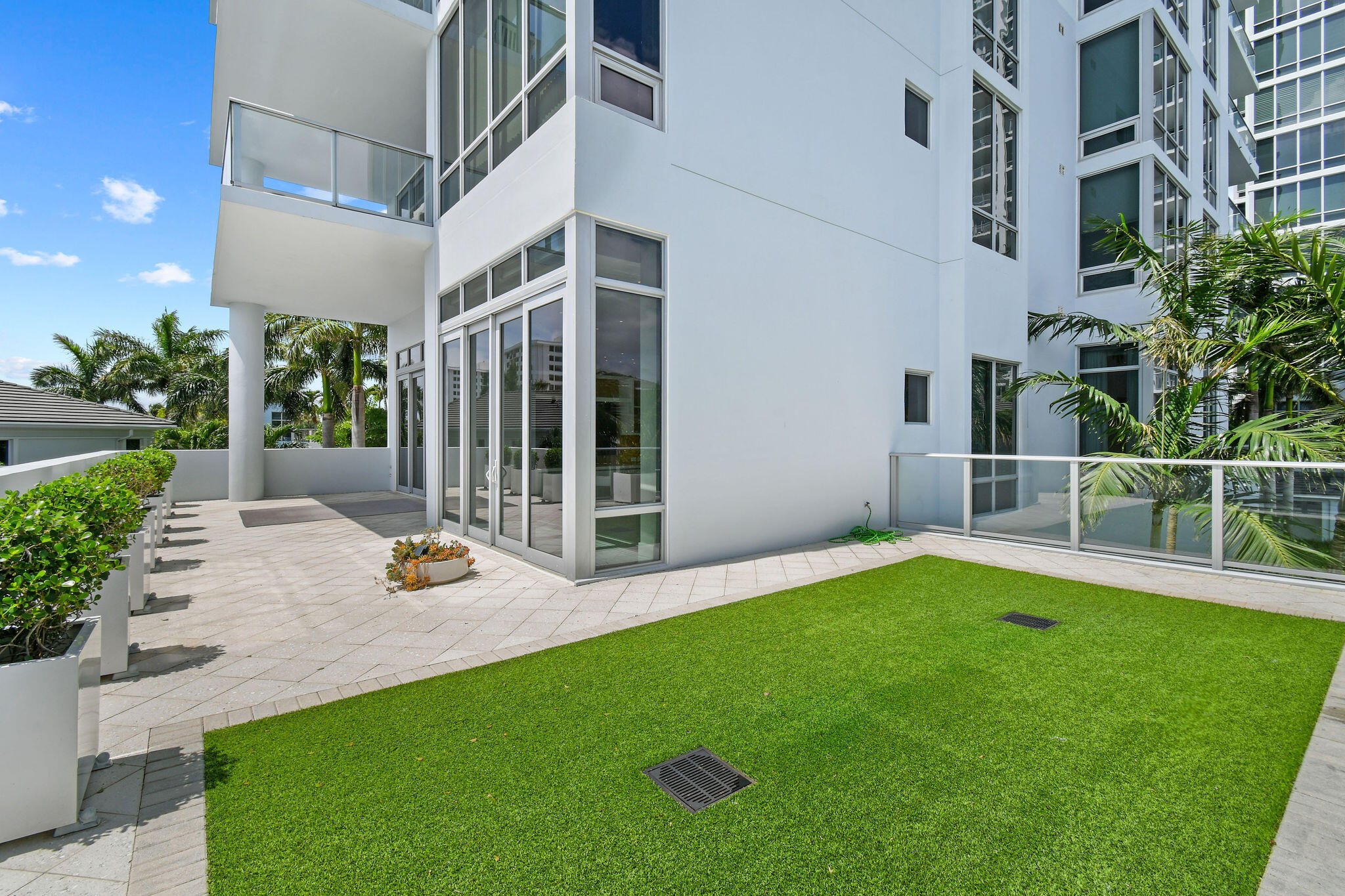 2 Water Club #301, North Palm Beach FL 33408