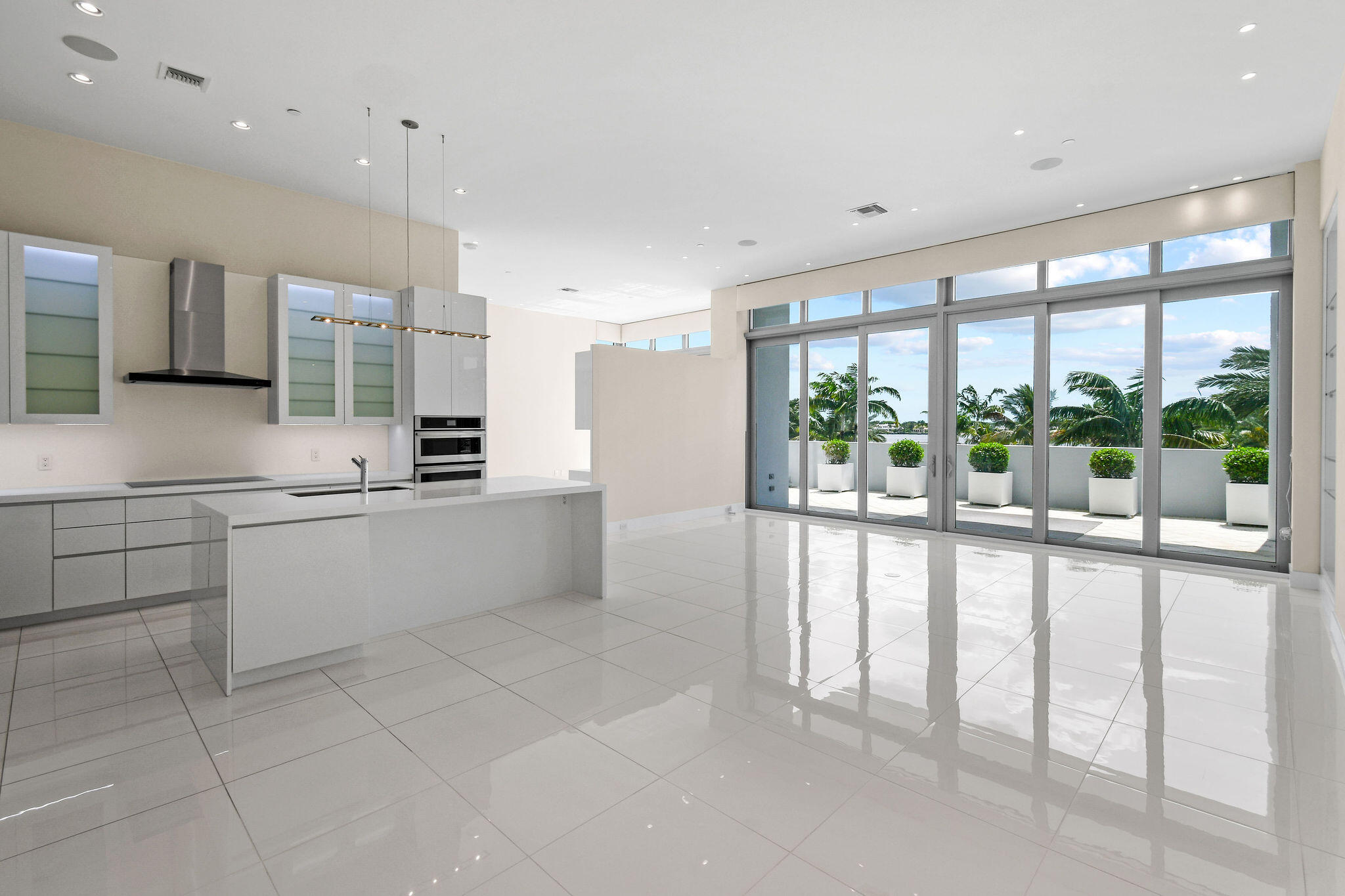 2 Water Club #301, North Palm Beach FL 33408