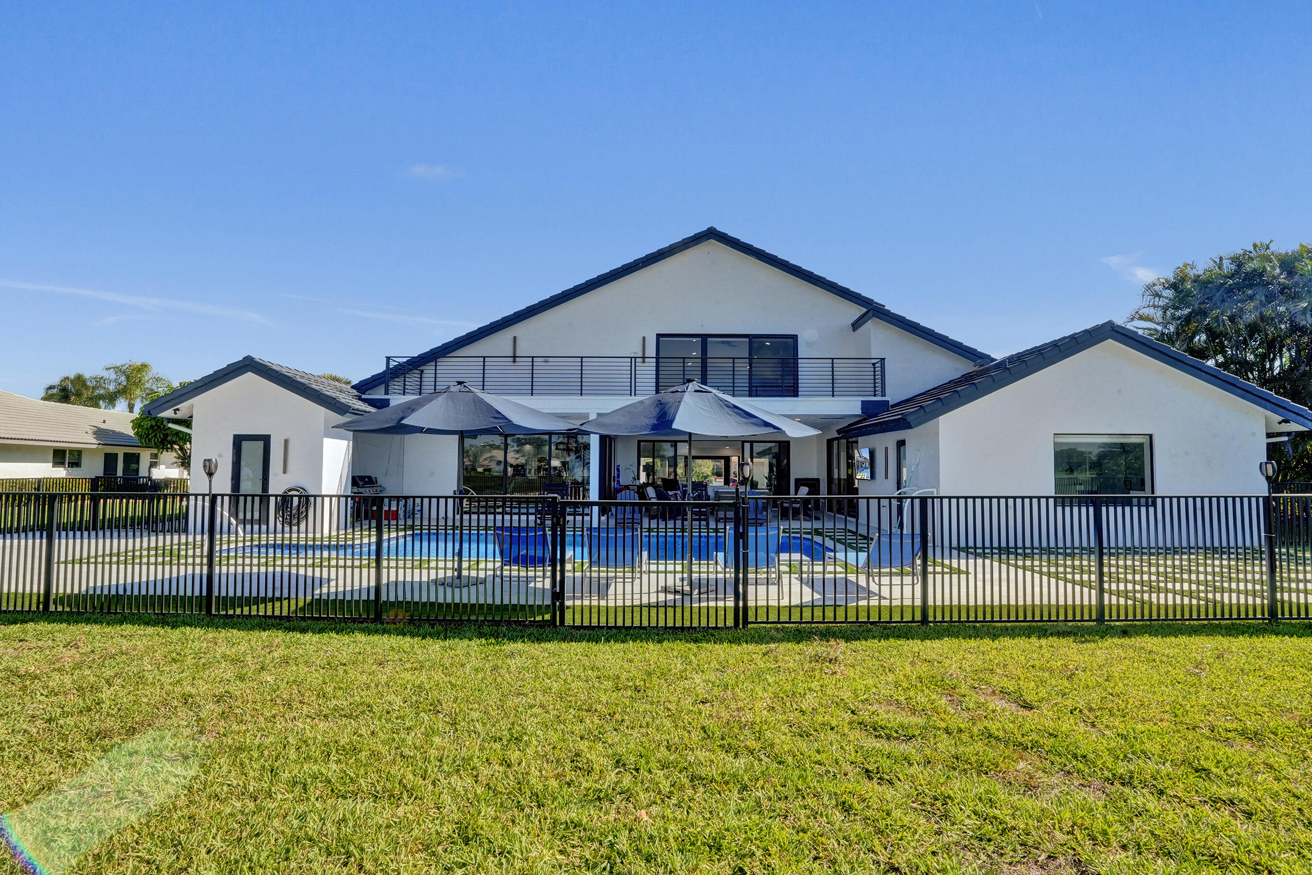 10818 River Glenn, Boca Raton FL 33428