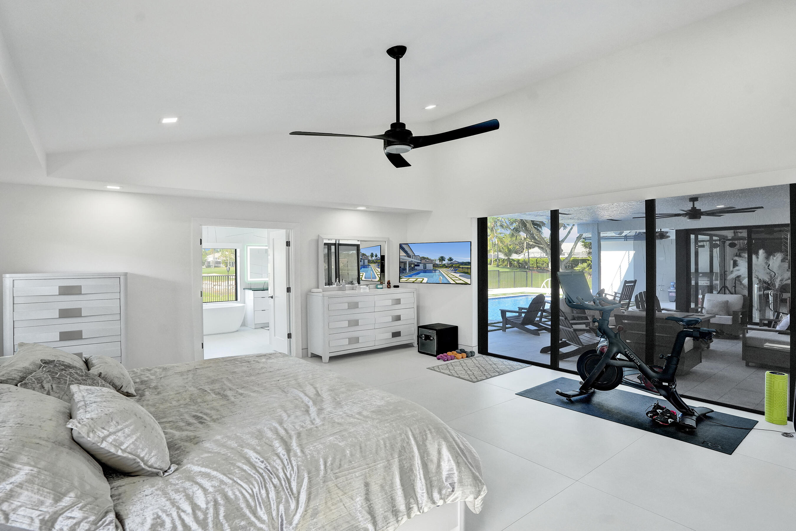 10818 River Glenn, Boca Raton FL 33428