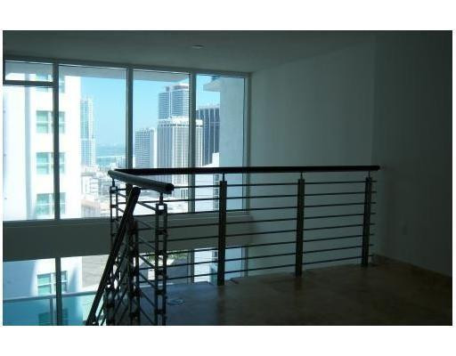 41 SE 5th #1615, Miami FL 33131
