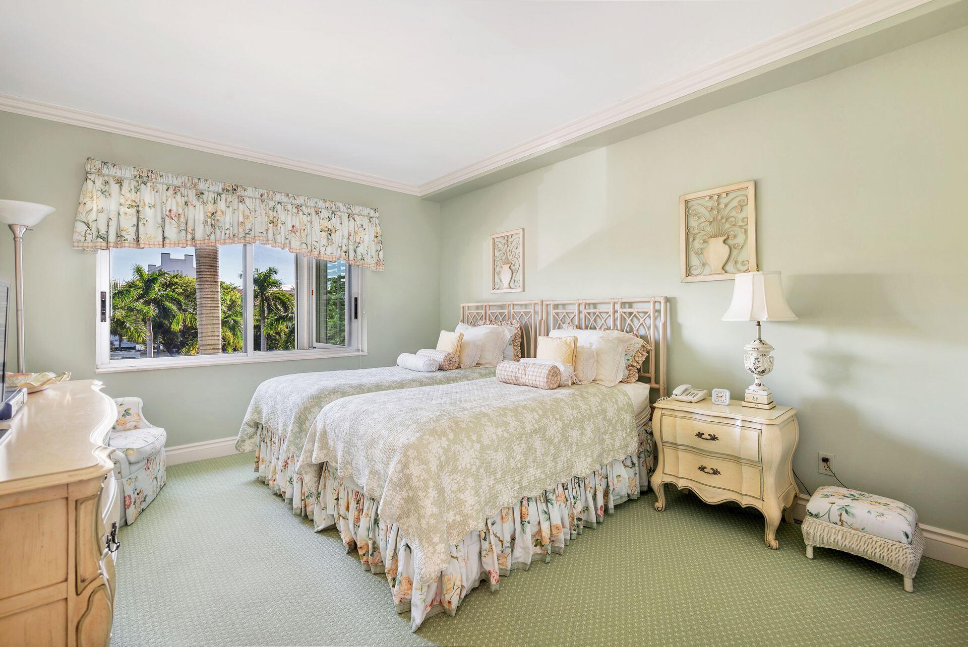 44 Cocoanut #227b, Palm Beach FL 33480