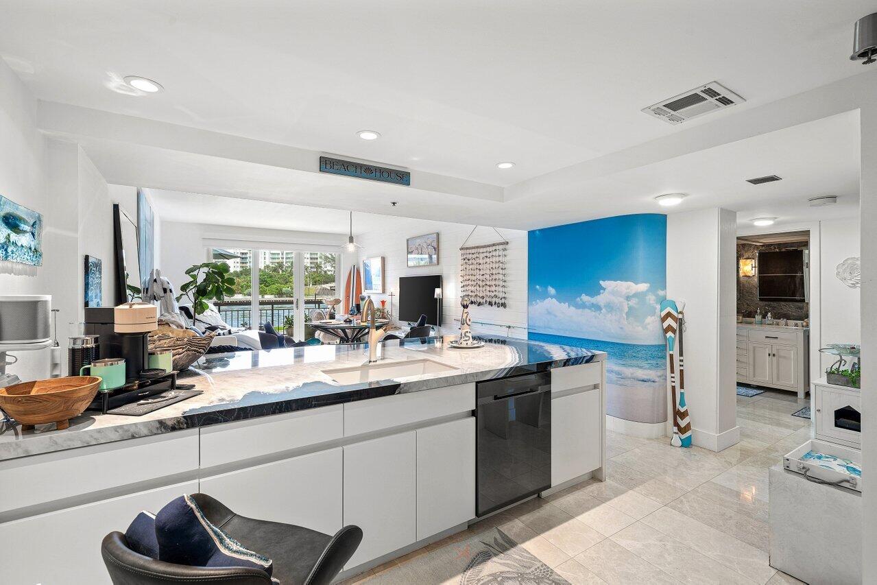 901 E Camino Real #1c, Boca Raton FL 33432