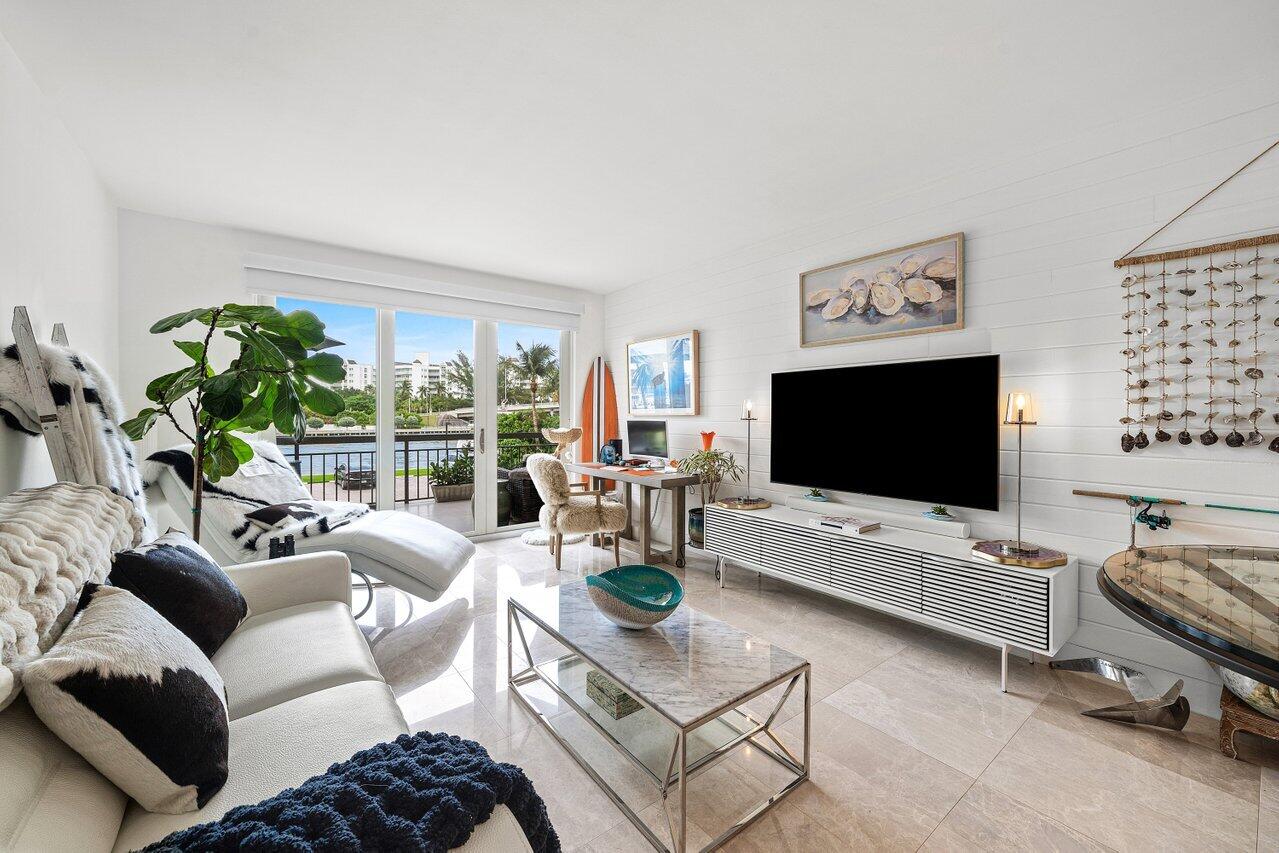 901 E Camino Real #1c, Boca Raton FL 33432