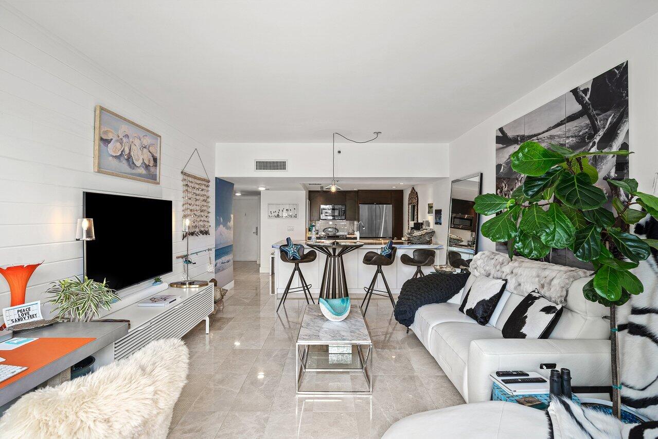 901 E Camino Real #1c, Boca Raton FL 33432