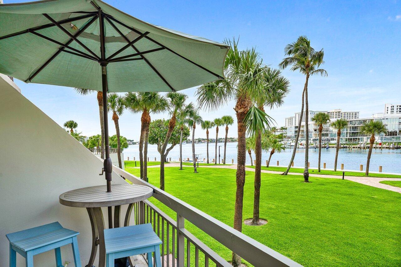 901 E Camino Real #1c, Boca Raton FL 33432