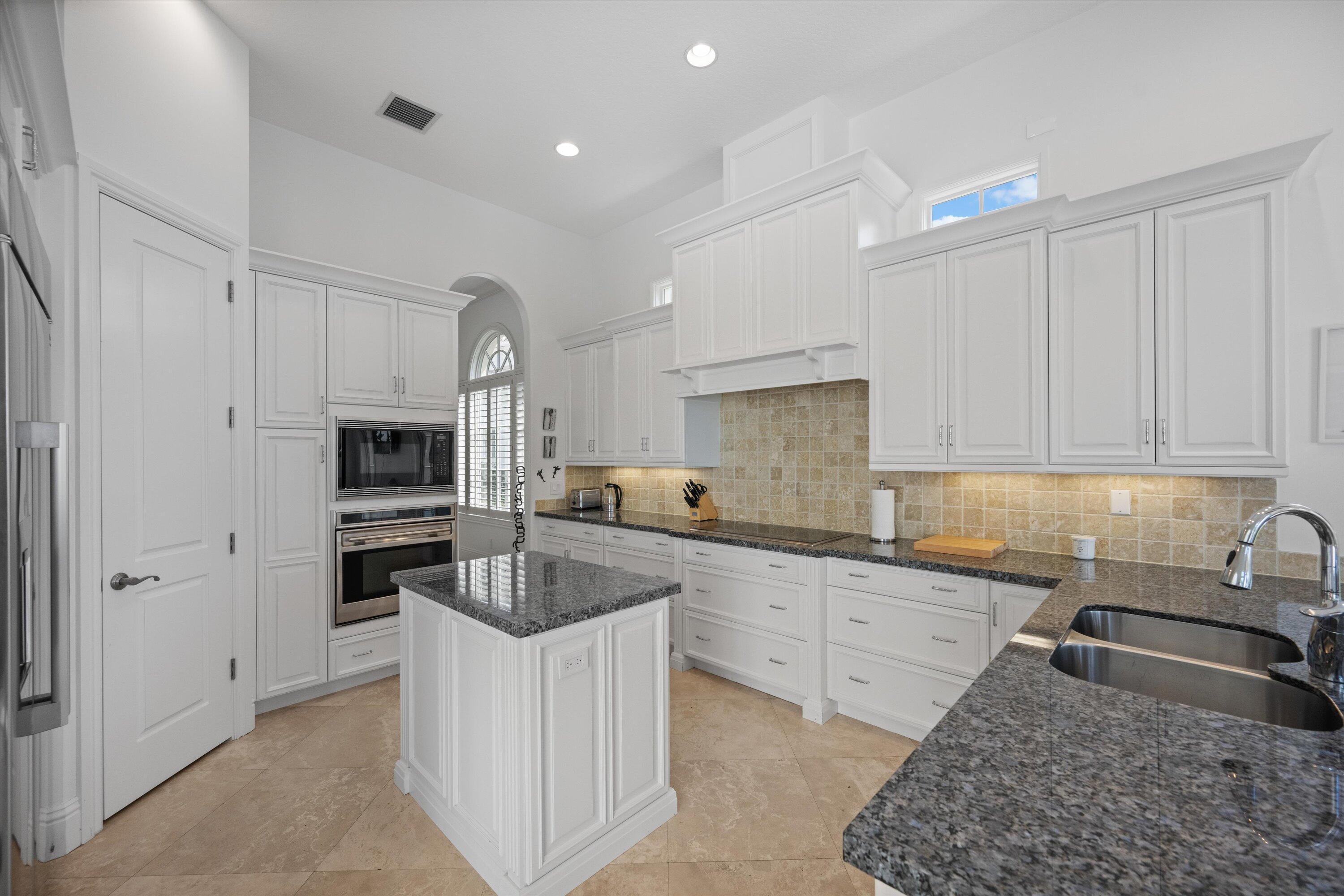 12200 Sunnydale, Wellington FL 33414