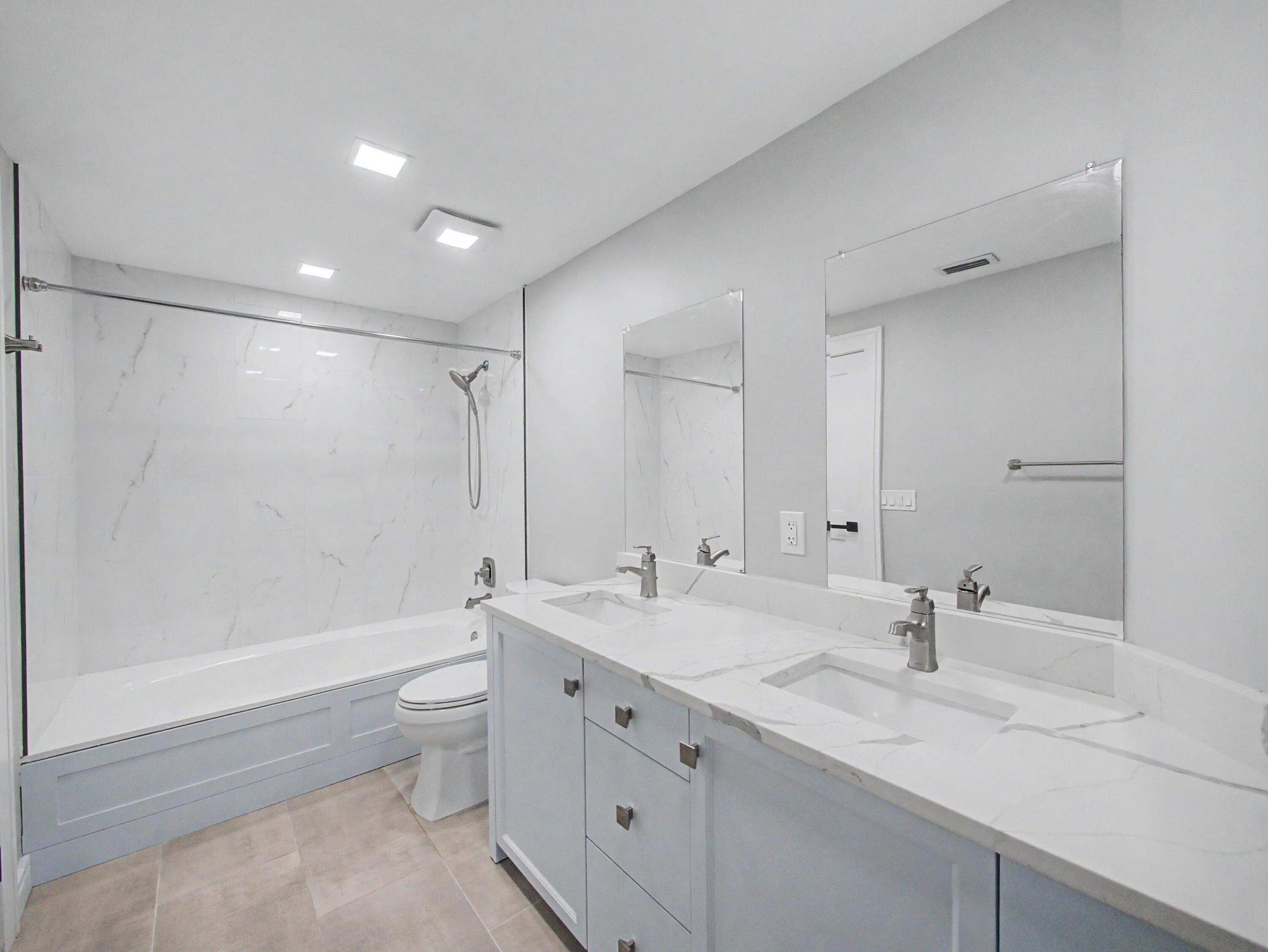 5385 Eagle Lake, Palm Beach Gardens FL 33418