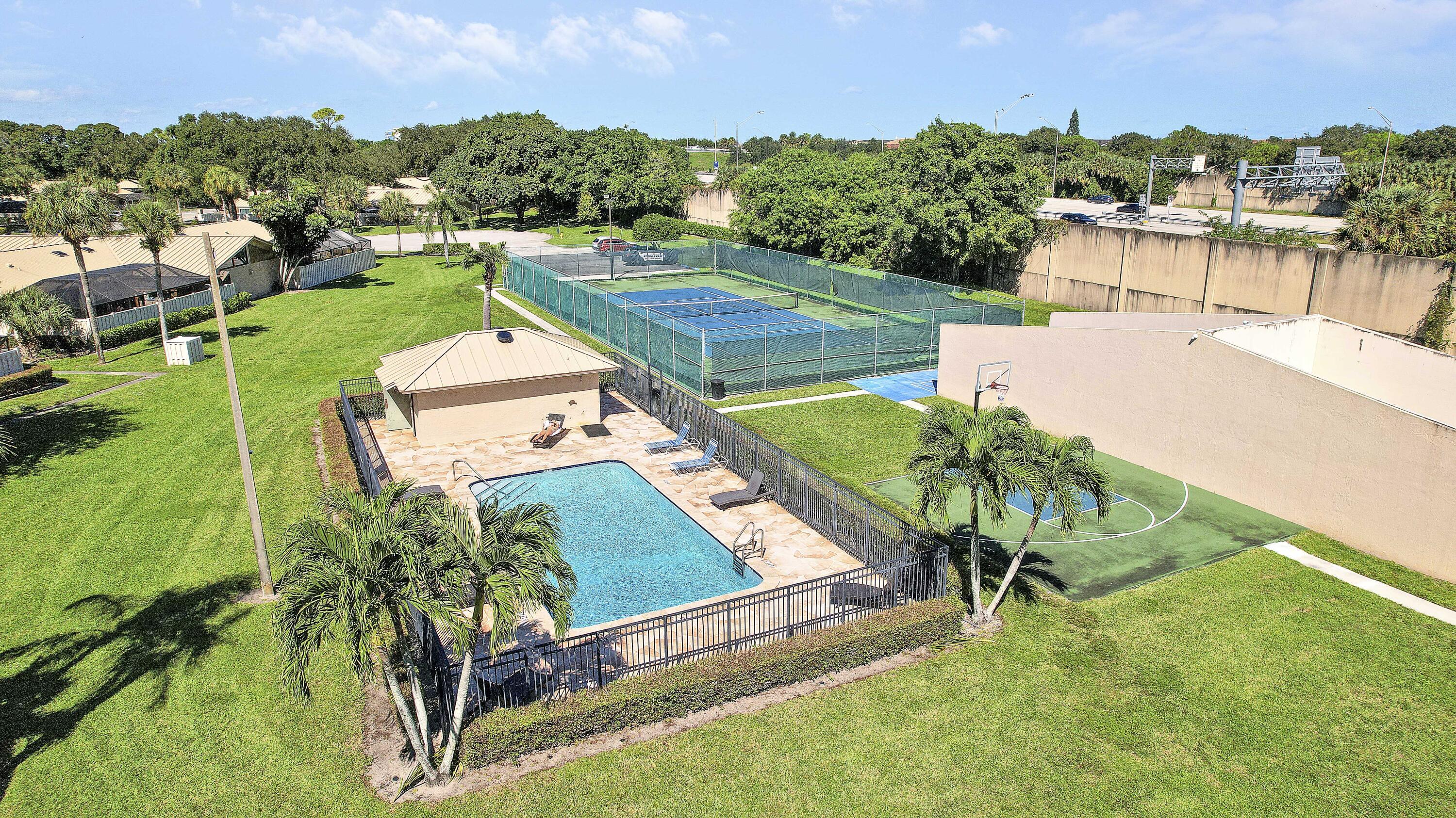 5385 Eagle Lake, Palm Beach Gardens FL 33418